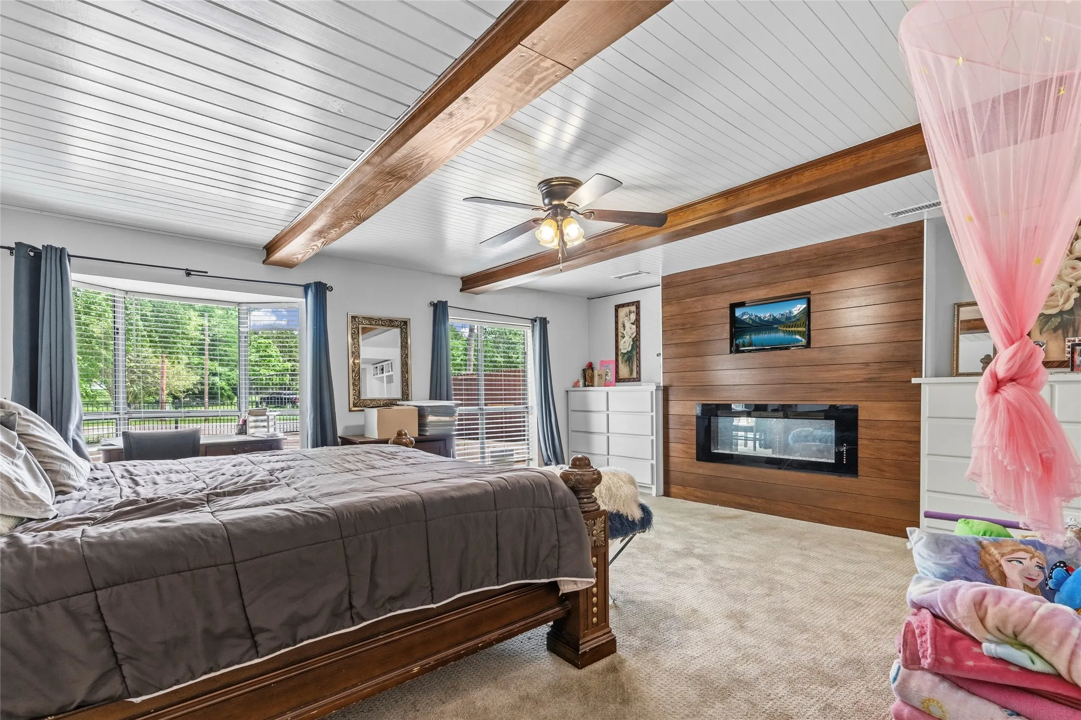 Single Family Residence For Sale in Hopkins County , 965 Farm Road 900 N, Saltillo, Texas 75478, 3 Bedroom, 3 Bathroom, Garage spaces, 1,798 Sqft, built in 1965, mls#21244485, Real Estate Agent in Saltillo, Homes For Sale in Hopkins county, Homes For Sale in Saltillo, Realtor in Saltillo Texas, Real Estate Brokerage Independent Realty Texas, Luminita Cordes Realtor