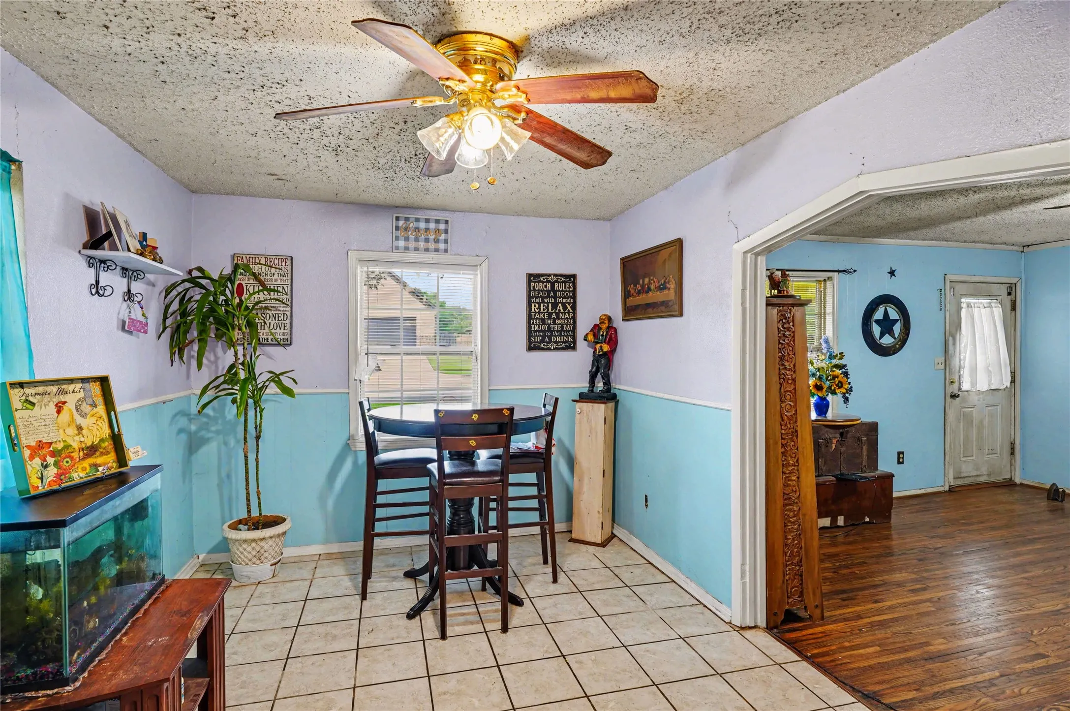Single Family Residence For Sale in Tarrant County , 5700 Kennedy Street, Watauga, Texas 76148, 3 Bedroom, 1 Bathroom, Garage spaces, 1,320 Sqft, built in 1960, Preowned, mls#21244689, Real Estate Agent in Watauga, Homes For Sale in Tarrant county, Homes For Sale in Watauga, Realtor in Watauga Texas, Real Estate Brokerage Independent Realty Texas, Luminita Cordes Realtor