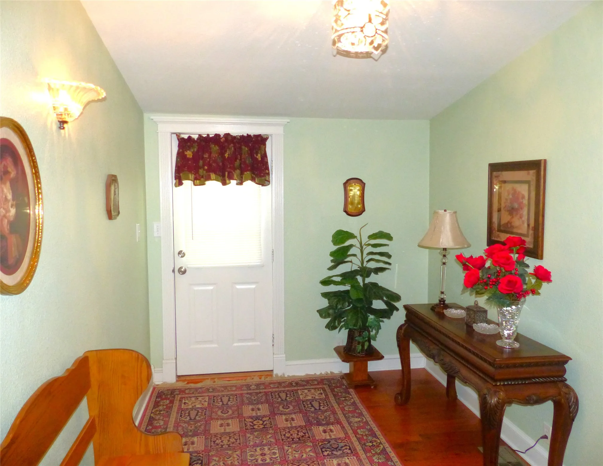 Single Family Residence For Sale in Mc Culloch County , 1408 S China, Brady, Texas 76825, 4 Bedroom, 4 Bathroom, 2 Garage spaces, 3,157 Sqft, built in 1942, mls#21244691, Real Estate Agent in Brady, Homes For Sale in Mc Culloch county, Homes For Sale in Brady, Realtor in Brady Texas, Real Estate Brokerage Independent Realty Texas, Luminita Cordes Realtor