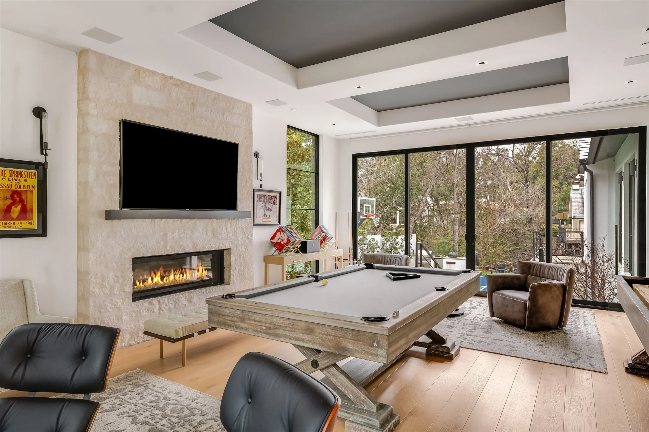 Single Family Residence For Sale in Dallas County , 6715 Golf Drive, University Park, Texas 75205, 6 Bedroom, 10 Bathroom, 4 Garage spaces, 9,517 Sqft, built in 2017, Preowned, mls#21242175, Real Estate Agent in University Park, Homes For Sale in Dallas county, Homes For Sale in University Park, Realtor in University Park Texas, Real Estate Brokerage Independent Realty Texas, Luminita Cordes Realtor