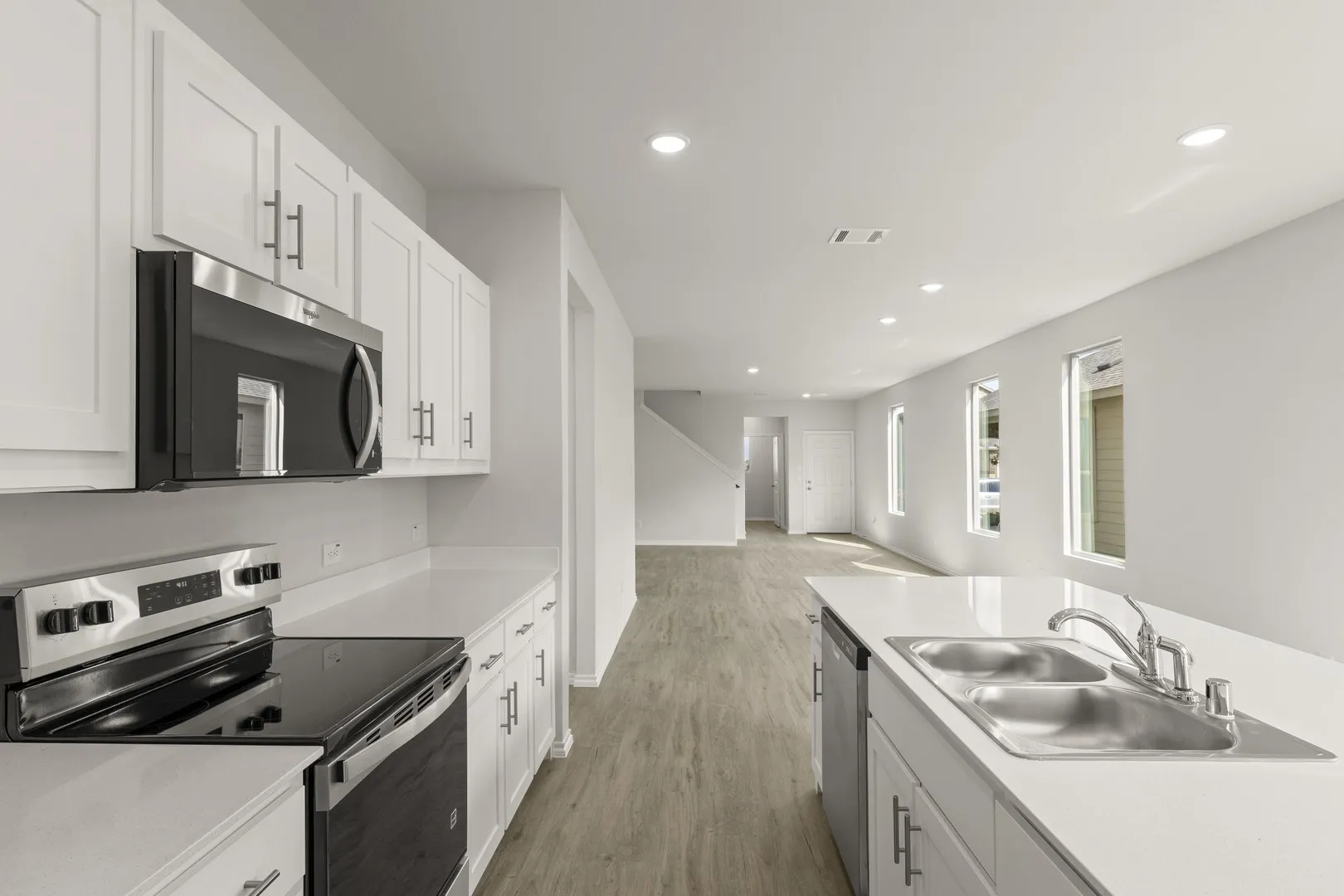 11. 1702 Potomac - Kitchen (3)