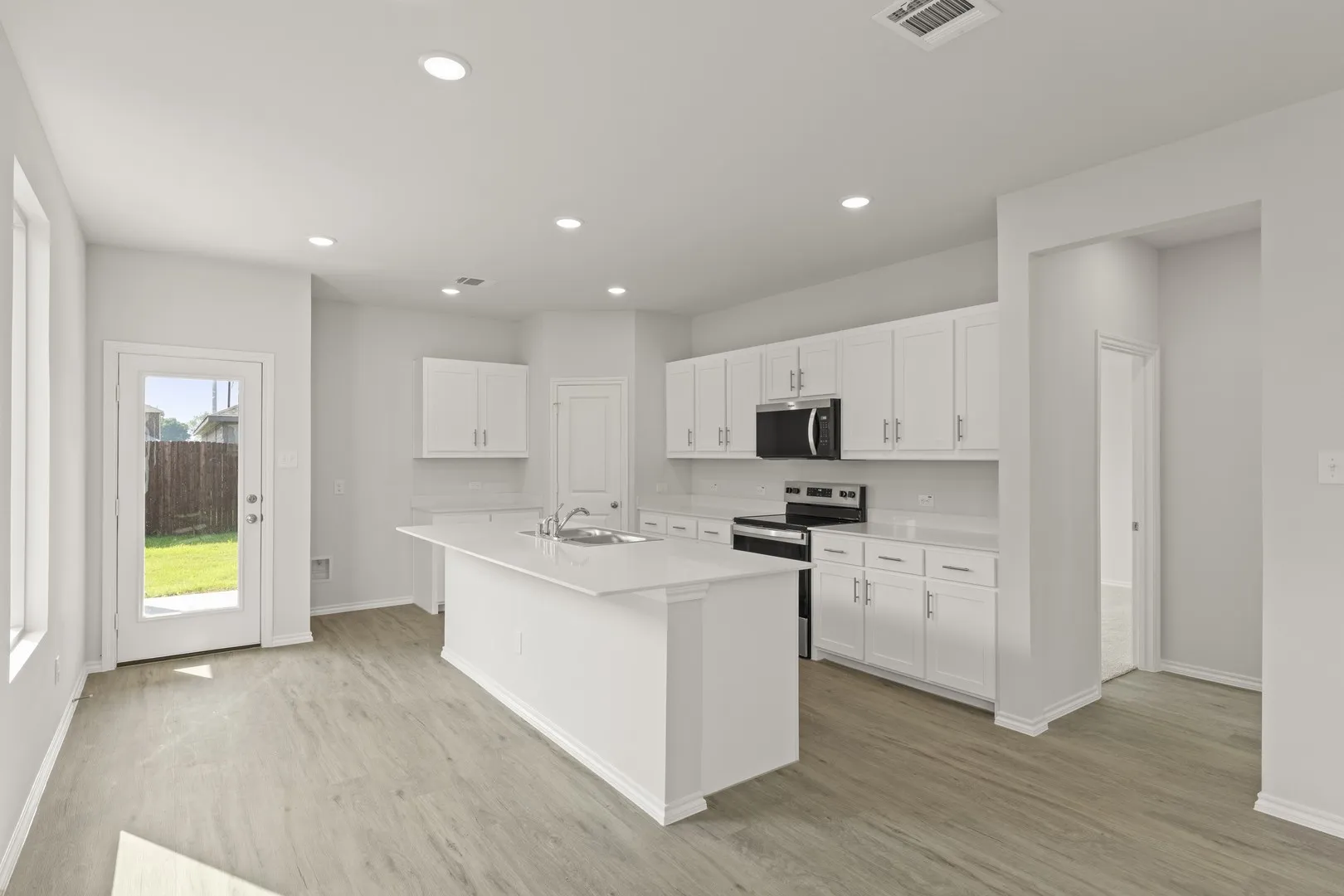 09. 1702 Potomac - Kitchen