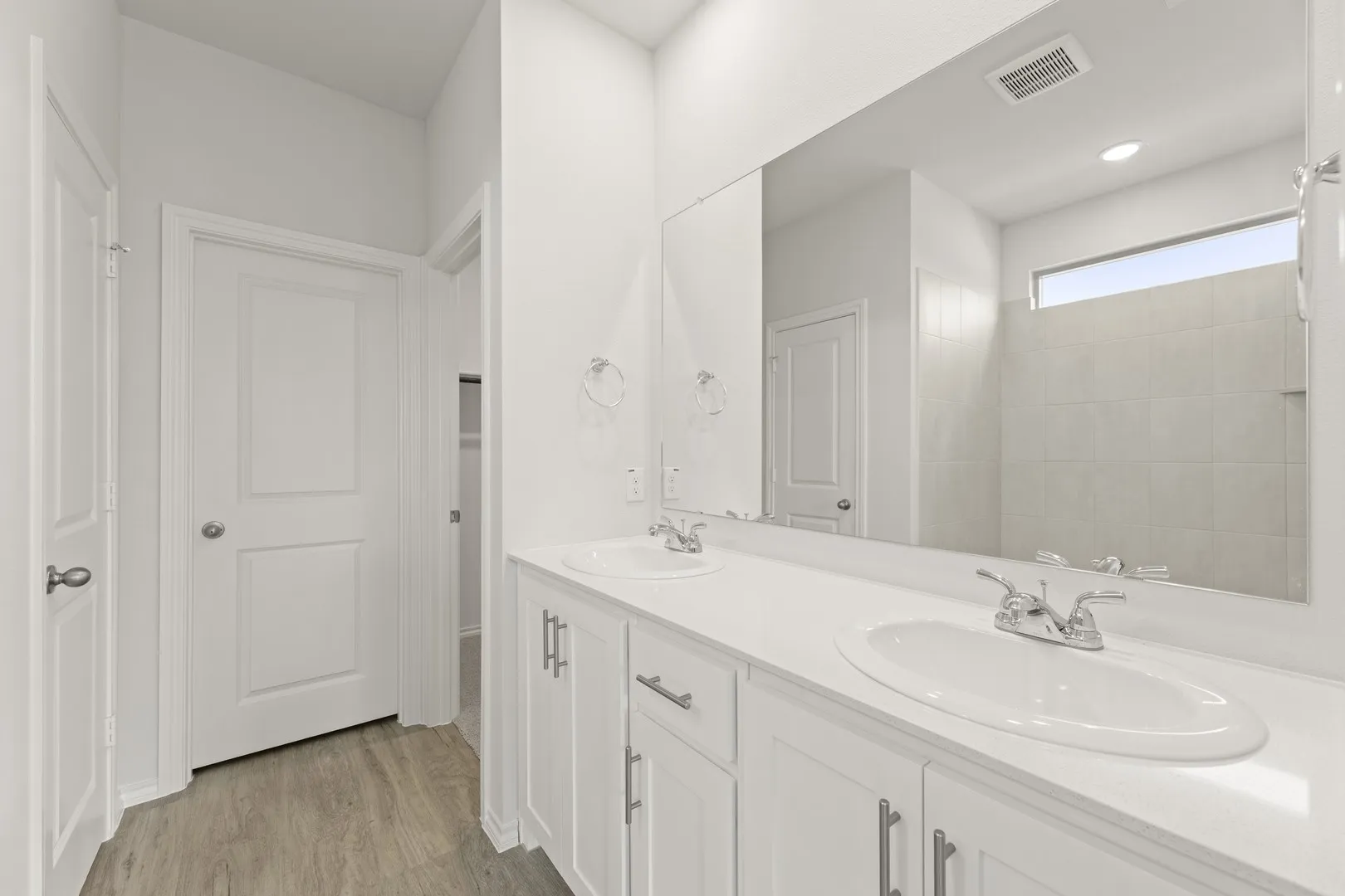 Single Family Residence For Sale in Collin County , 1702 Potomac Lane, Blue Ridge, Texas 75424, 5 Bedroom, 3 Bathroom, 2 Garage spaces, 2,466 Sqft, built in 2026, New Construction - Complete, mls#21244789, Real Estate Agent in Blue Ridge, Homes For Sale in Collin county, Homes For Sale in Blue Ridge, Realtor in Blue Ridge Texas, Real Estate Brokerage Independent Realty Texas, Luminita Cordes Realtor