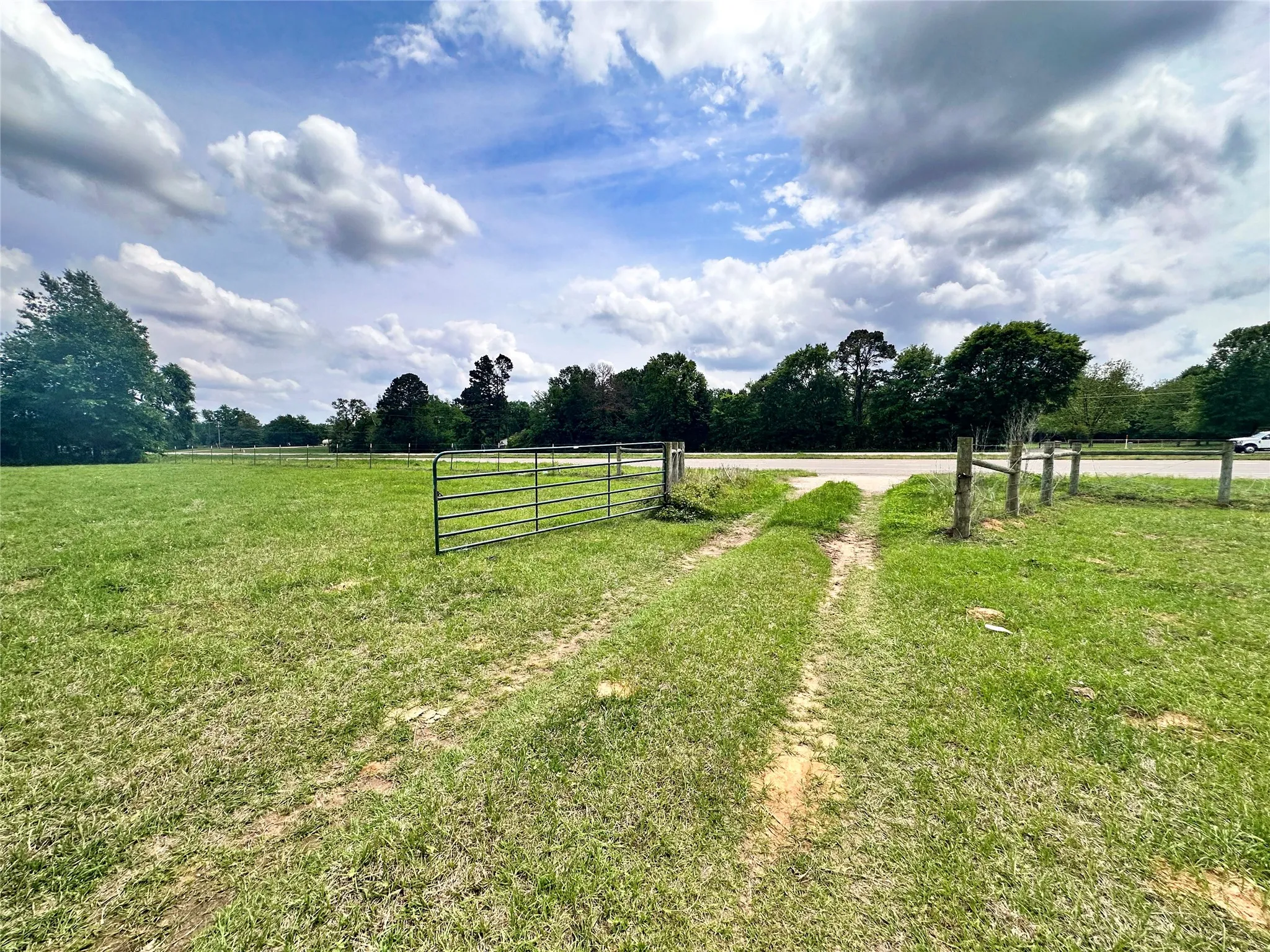 Unimproved Land For Sale in Anderson County , 0 US Highway 175, Frankston, Texas 75763, 0, 0, Garage spaces, 0 Sqft, built in 0, Price $399,000, mls#21244784, Real Estate Agent in Frankston, Homes For Sale in Anderson county, Homes For Sale in Frankston, Realtor in Frankston Texas, Real Estate Brokerage Independent Realty Texas, Luminita Cordes Realtor
