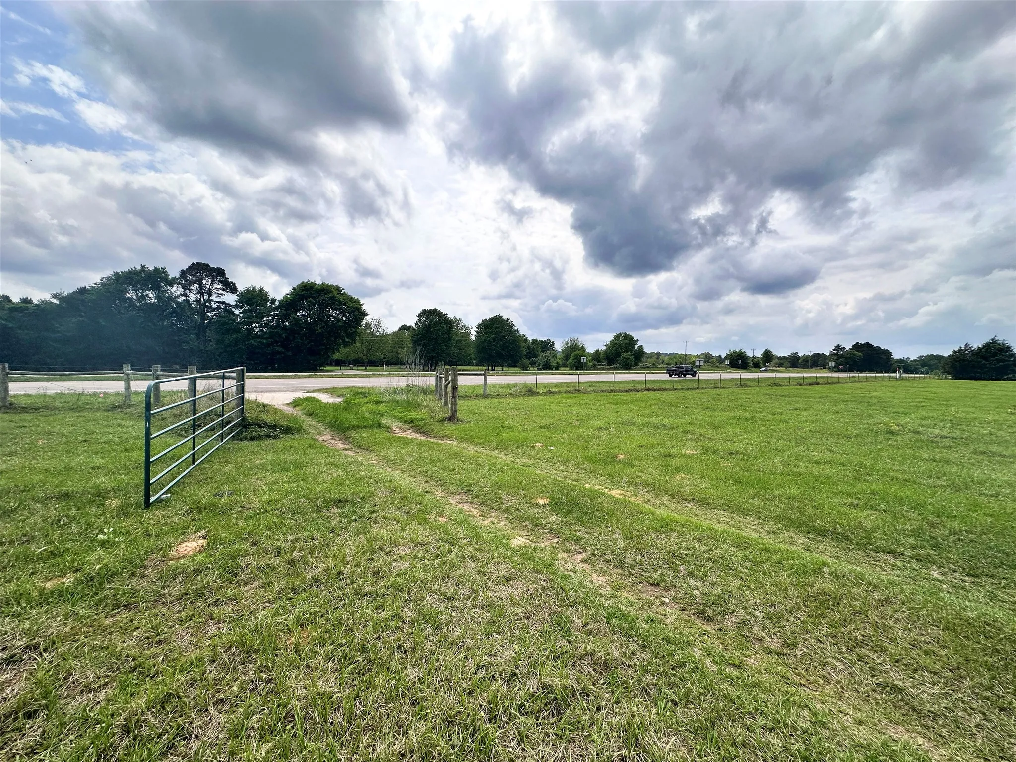 Unimproved Land For Sale in Anderson County , 0 US Highway 175, Frankston, Texas 75763, 0, 0, Garage spaces, 0 Sqft, built in 0, Price $399,000, mls#21244784, Real Estate Agent in Frankston, Homes For Sale in Anderson county, Homes For Sale in Frankston, Realtor in Frankston Texas, Real Estate Brokerage Independent Realty Texas, Luminita Cordes Realtor