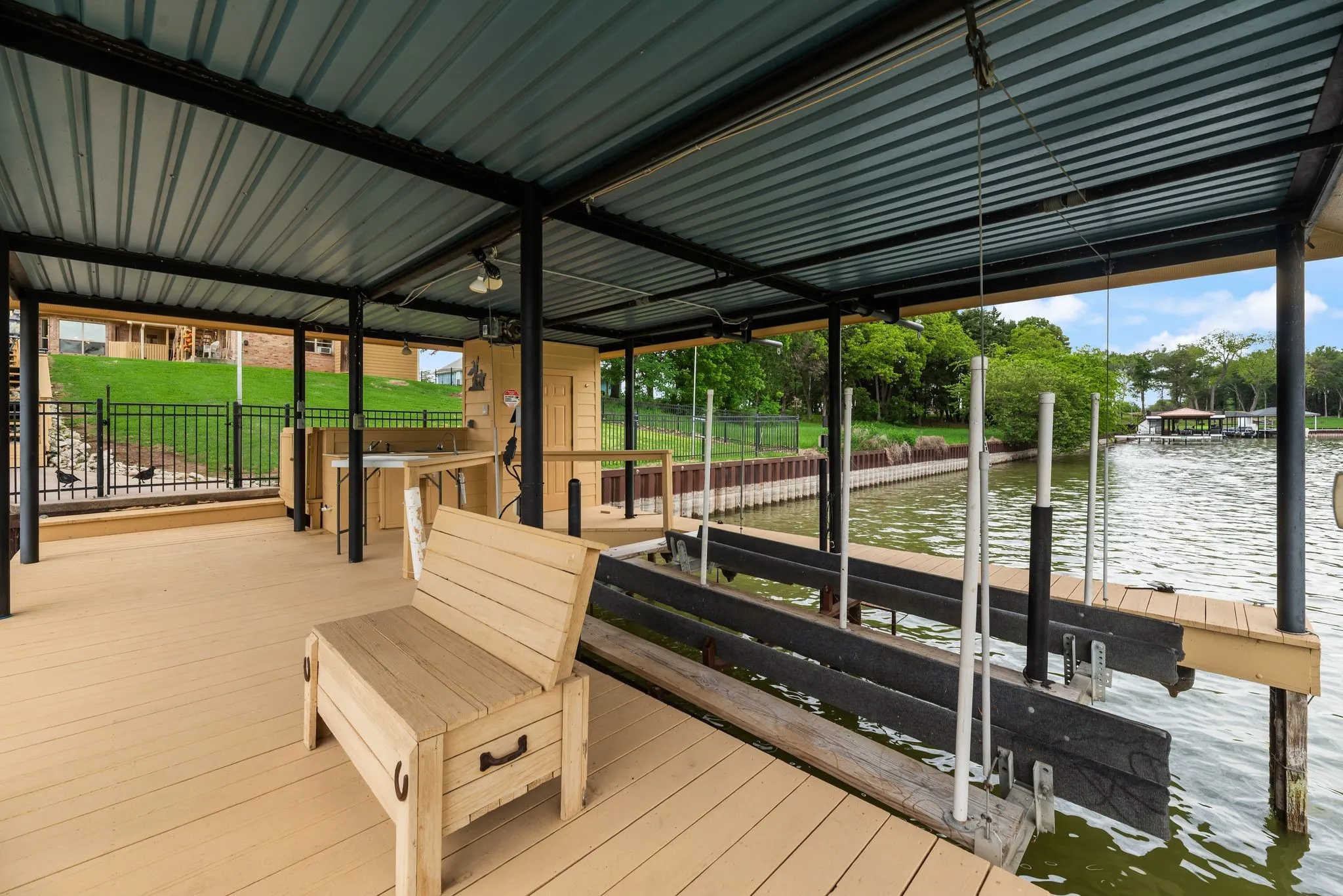 Single Family Residence For Sale in Navarro County , 205 Canal Street, Corsicana, Texas 75109, 5 Bedroom, 4 Bathroom, 2 Garage spaces, 3,011 Sqft, built in 2009, mls#21215803, Real Estate Agent in Corsicana, Homes For Sale in Navarro county, Homes For Sale in Corsicana, Realtor in Corsicana Texas, Real Estate Brokerage Independent Realty Texas, Luminita Cordes Realtor