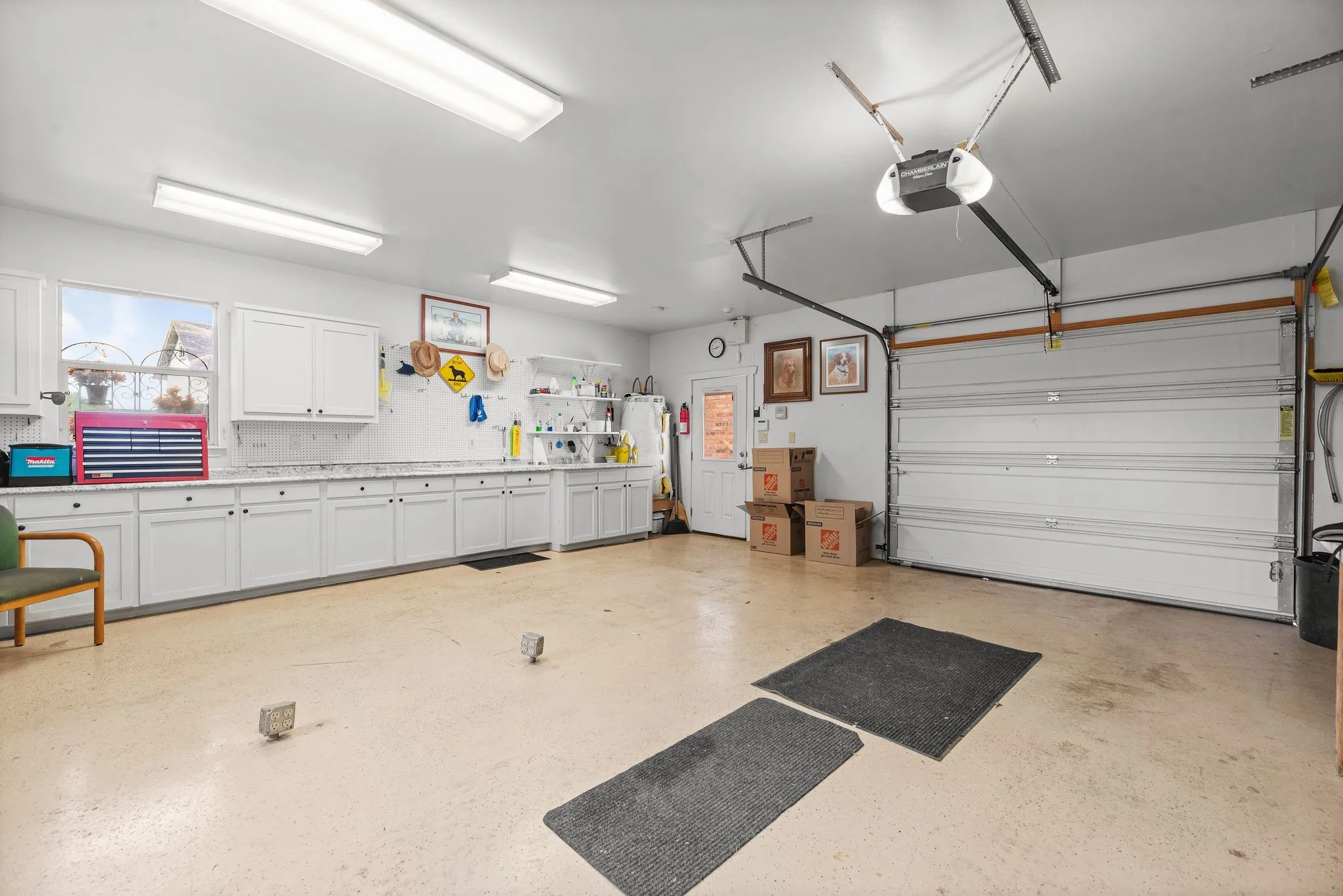 Single Family Residence For Sale in Navarro County , 205 Canal Street, Corsicana, Texas 75109, 5 Bedroom, 4 Bathroom, 2 Garage spaces, 3,011 Sqft, built in 2009, mls#21215803, Real Estate Agent in Corsicana, Homes For Sale in Navarro county, Homes For Sale in Corsicana, Realtor in Corsicana Texas, Real Estate Brokerage Independent Realty Texas, Luminita Cordes Realtor