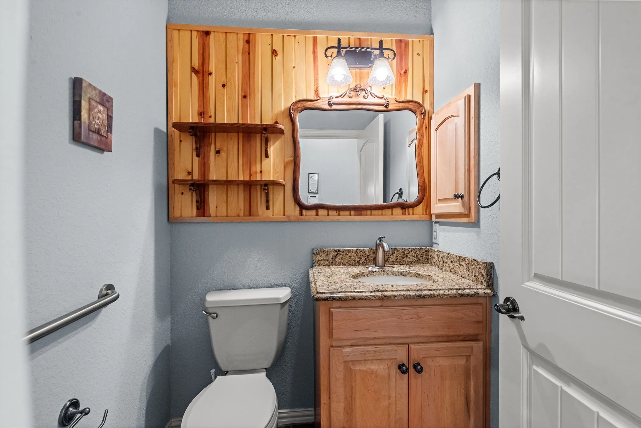 Single Family Residence For Sale in Navarro County , 205 Canal Street, Corsicana, Texas 75109, 5 Bedroom, 4 Bathroom, 2 Garage spaces, 3,011 Sqft, built in 2009, mls#21215803, Real Estate Agent in Corsicana, Homes For Sale in Navarro county, Homes For Sale in Corsicana, Realtor in Corsicana Texas, Real Estate Brokerage Independent Realty Texas, Luminita Cordes Realtor