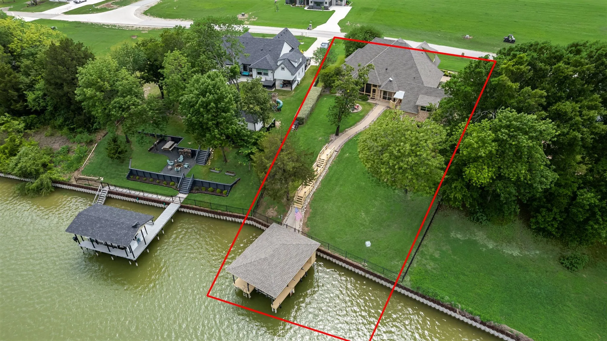 Single Family Residence For Sale in Navarro County , 205 Canal Street, Corsicana, Texas 75109, 5 Bedroom, 4 Bathroom, 2 Garage spaces, 3,011 Sqft, built in 2009, mls#21215803, Real Estate Agent in Corsicana, Homes For Sale in Navarro county, Homes For Sale in Corsicana, Realtor in Corsicana Texas, Real Estate Brokerage Independent Realty Texas, Luminita Cordes Realtor