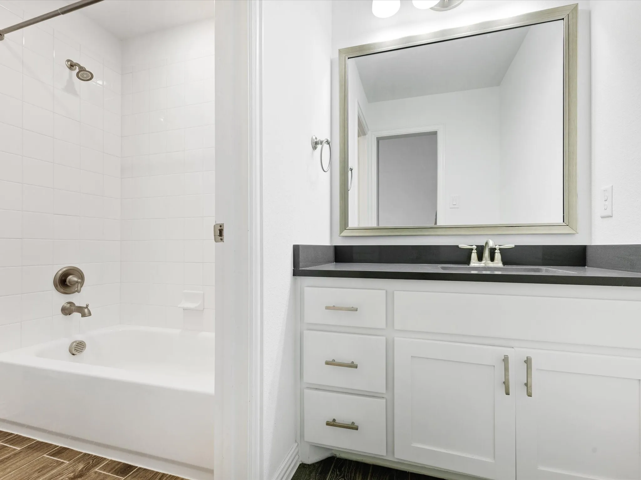 Single Family Residence For Sale in Collin County , 540 Glen Canyon Drive, Prosper, Texas 75078, 5 Bedrooms, 7 Bathrooms, 3 Garage spaces, 4,415 Sqft, built in 2018, Preowned, Price $1,450,000, mls#21244373, Real Estate Agent in Prosper, Homes For Sale in Collin county, Homes For Sale in Prosper, Realtor in Prosper Texas, Real Estate Brokerage Independent Realty Texas, Luminita Cordes Realtor