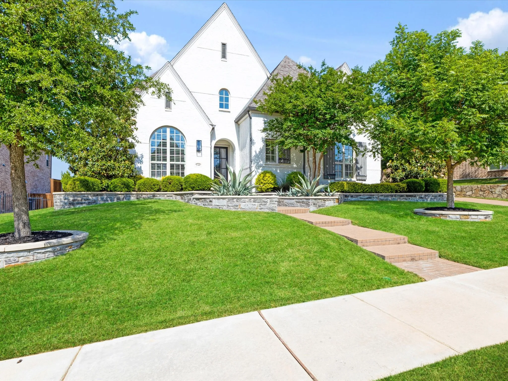 Single Family Residence For Sale in Collin County , 540 Glen Canyon Drive, Prosper, Texas 75078, 5 Bedrooms, 7 Bathrooms, 3 Garage spaces, 4,415 Sqft, built in 2018, Preowned, Price $1,450,000, mls#21244373, Real Estate Agent in Prosper, Homes For Sale in Collin county, Homes For Sale in Prosper, Realtor in Prosper Texas, Real Estate Brokerage Independent Realty Texas, Luminita Cordes Realtor