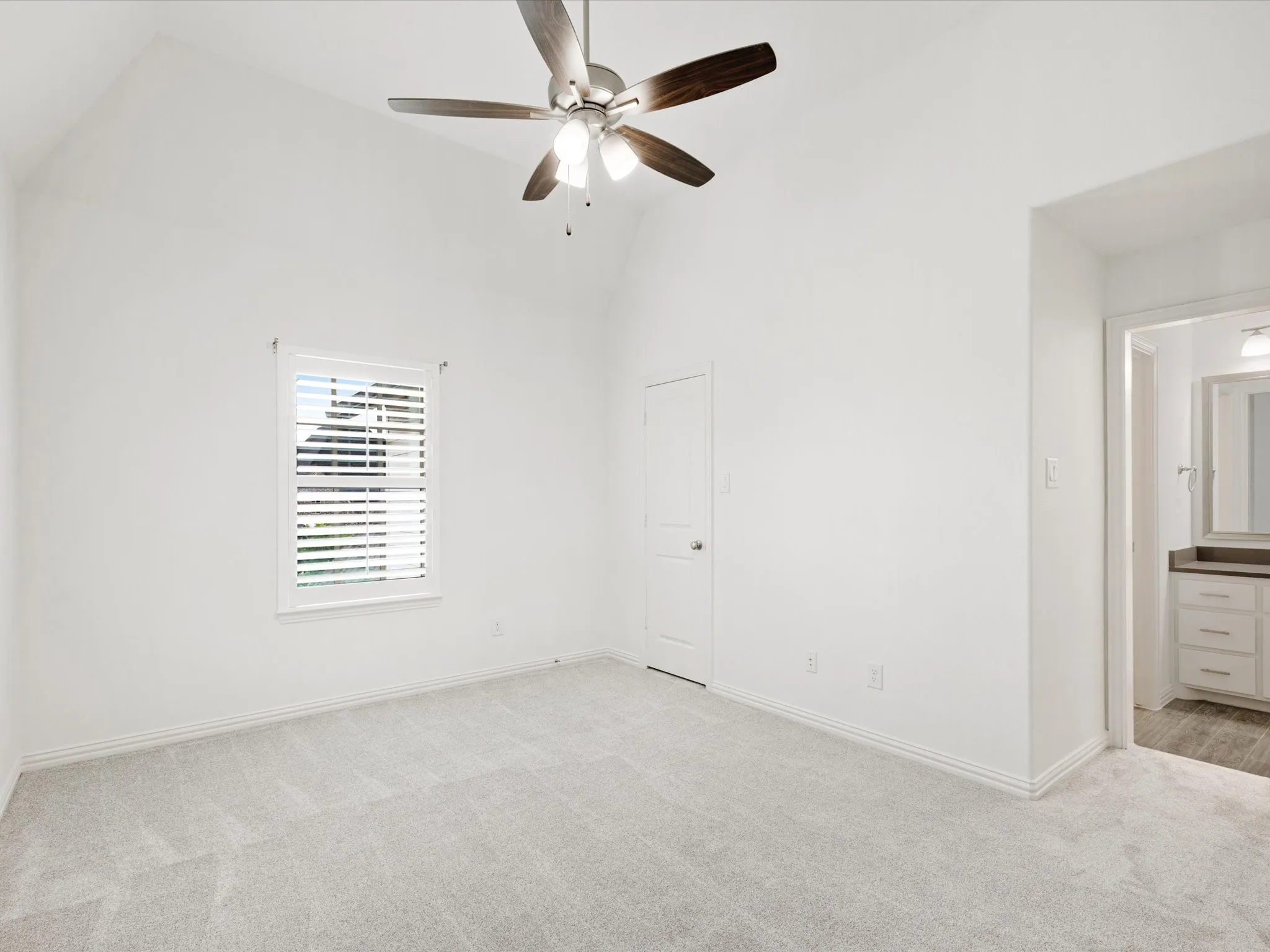 Single Family Residence For Sale in Collin County , 540 Glen Canyon Drive, Prosper, Texas 75078, 5 Bedrooms, 7 Bathrooms, 3 Garage spaces, 4,415 Sqft, built in 2018, Preowned, Price $1,450,000, mls#21244373, Real Estate Agent in Prosper, Homes For Sale in Collin county, Homes For Sale in Prosper, Realtor in Prosper Texas, Real Estate Brokerage Independent Realty Texas, Luminita Cordes Realtor