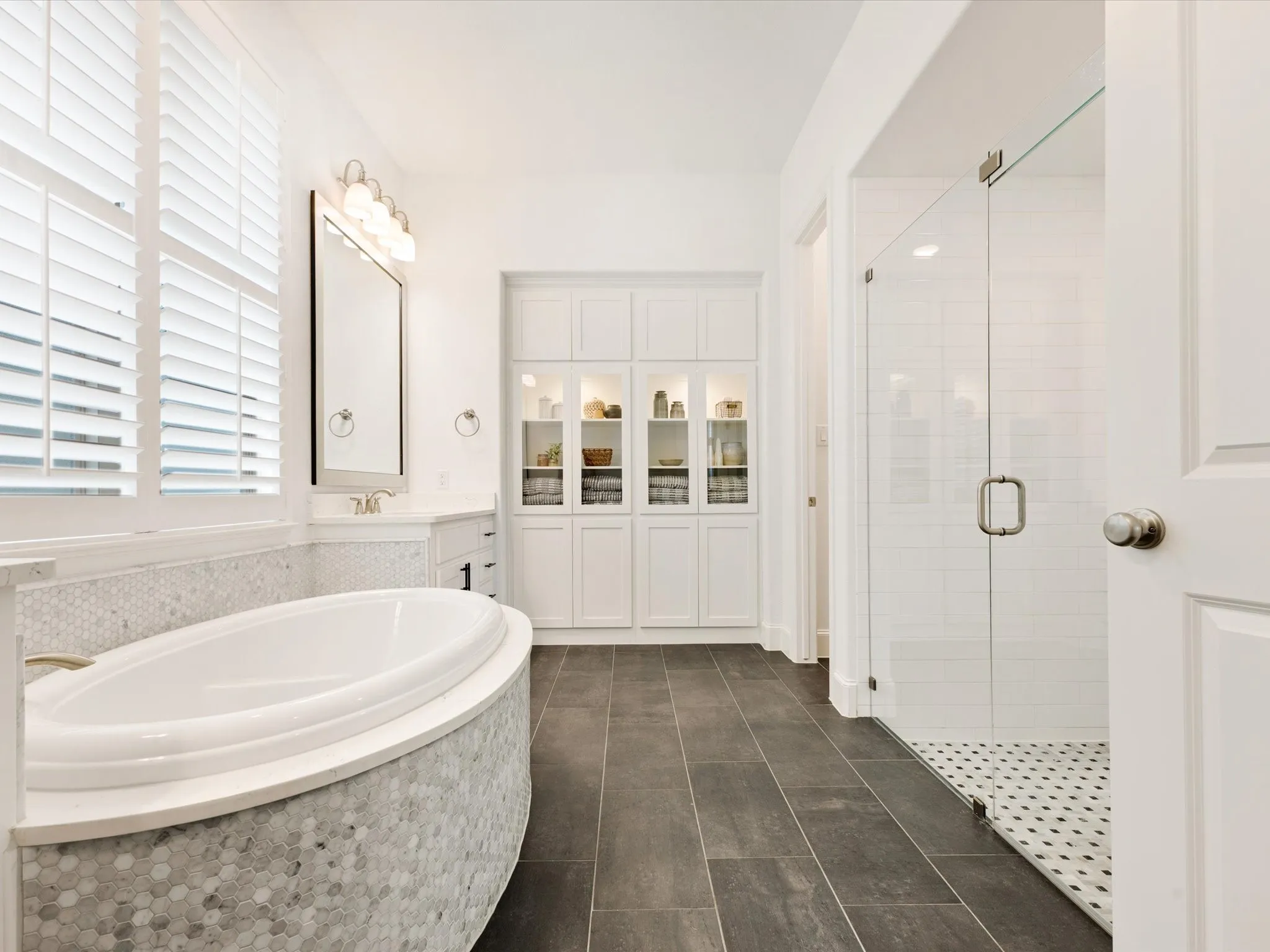 Single Family Residence For Sale in Collin County , 540 Glen Canyon Drive, Prosper, Texas 75078, 5 Bedrooms, 7 Bathrooms, 3 Garage spaces, 4,415 Sqft, built in 2018, Preowned, Price $1,450,000, mls#21244373, Real Estate Agent in Prosper, Homes For Sale in Collin county, Homes For Sale in Prosper, Realtor in Prosper Texas, Real Estate Brokerage Independent Realty Texas, Luminita Cordes Realtor