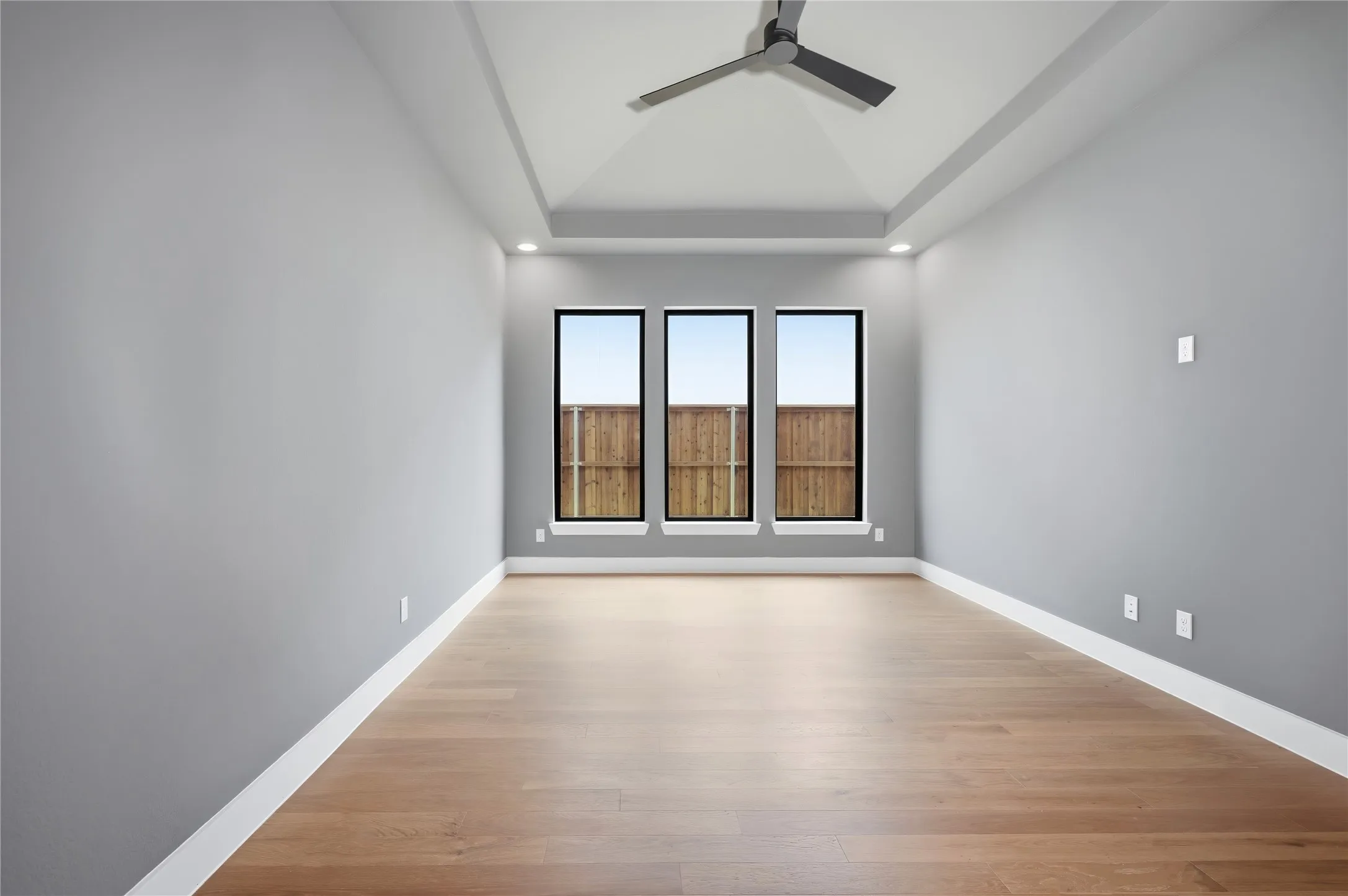 Single Family Residence For Sale in Denton County , 2630 Live Oak Lane, Prosper, Texas 75078, 4 Bedroom, 5 Bathroom, 3 Garage spaces, 3,522 Sqft, built in 2026, New Construction - Incomplete, mls#21244853, Real Estate Agent in Prosper, Homes For Sale in Denton county, Homes For Sale in Prosper, Realtor in Prosper Texas, Real Estate Brokerage Independent Realty Texas, Luminita Cordes Realtor