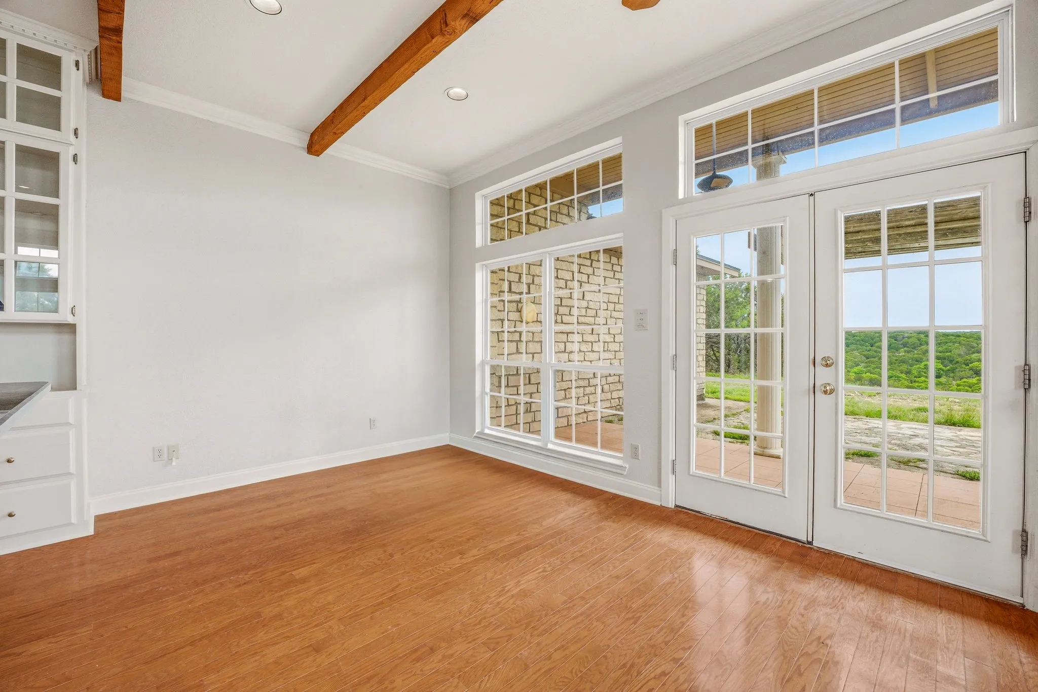 Farm For Sale in Erath County , 14360 cr156, Bluff Dale, Texas 76433, 3 Bedroom, 5 Bathroom, 3 Garage spaces, 3,556 Sqft, built in 2001, mls#21244782, Real Estate Agent in Bluff Dale, Homes For Sale in Erath county, Homes For Sale in Bluff Dale, Realtor in Bluff Dale Texas, Real Estate Brokerage Independent Realty Texas, Luminita Cordes Realtor
