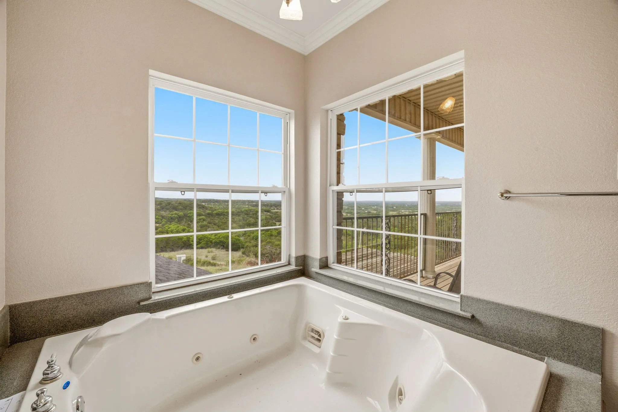 Farm For Sale in Erath County , 14360 cr156, Bluff Dale, Texas 76433, 3 Bedroom, 5 Bathroom, 3 Garage spaces, 3,556 Sqft, built in 2001, mls#21244782, Real Estate Agent in Bluff Dale, Homes For Sale in Erath county, Homes For Sale in Bluff Dale, Realtor in Bluff Dale Texas, Real Estate Brokerage Independent Realty Texas, Luminita Cordes Realtor