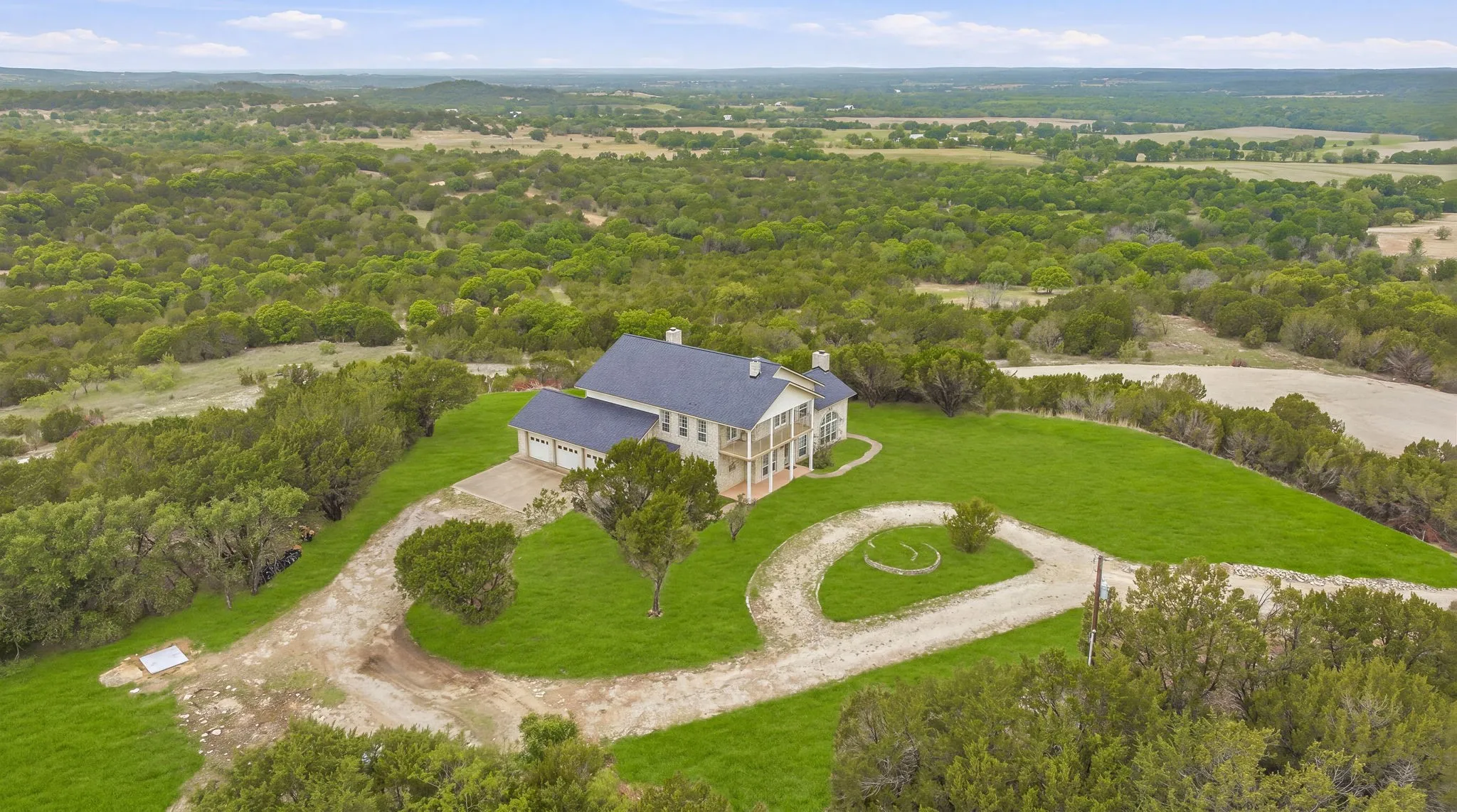Farm For Sale in Erath County , 14360 cr156, Bluff Dale, Texas 76433, 3 Bedroom, 5 Bathroom, 3 Garage spaces, 3,556 Sqft, built in 2001, mls#21244782, Real Estate Agent in Bluff Dale, Homes For Sale in Erath county, Homes For Sale in Bluff Dale, Realtor in Bluff Dale Texas, Real Estate Brokerage Independent Realty Texas, Luminita Cordes Realtor
