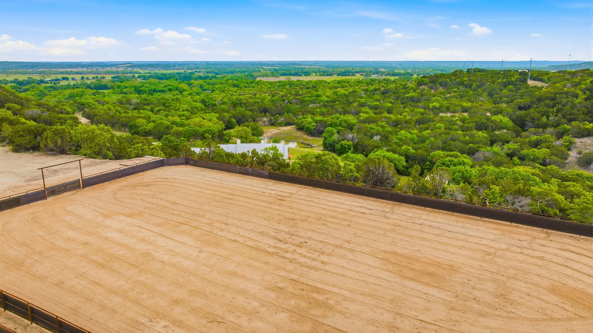 Farm For Sale in Erath County , 14360 cr156, Bluff Dale, Texas 76433, 3 Bedroom, 5 Bathroom, 3 Garage spaces, 3,556 Sqft, built in 2001, mls#21244782, Real Estate Agent in Bluff Dale, Homes For Sale in Erath county, Homes For Sale in Bluff Dale, Realtor in Bluff Dale Texas, Real Estate Brokerage Independent Realty Texas, Luminita Cordes Realtor