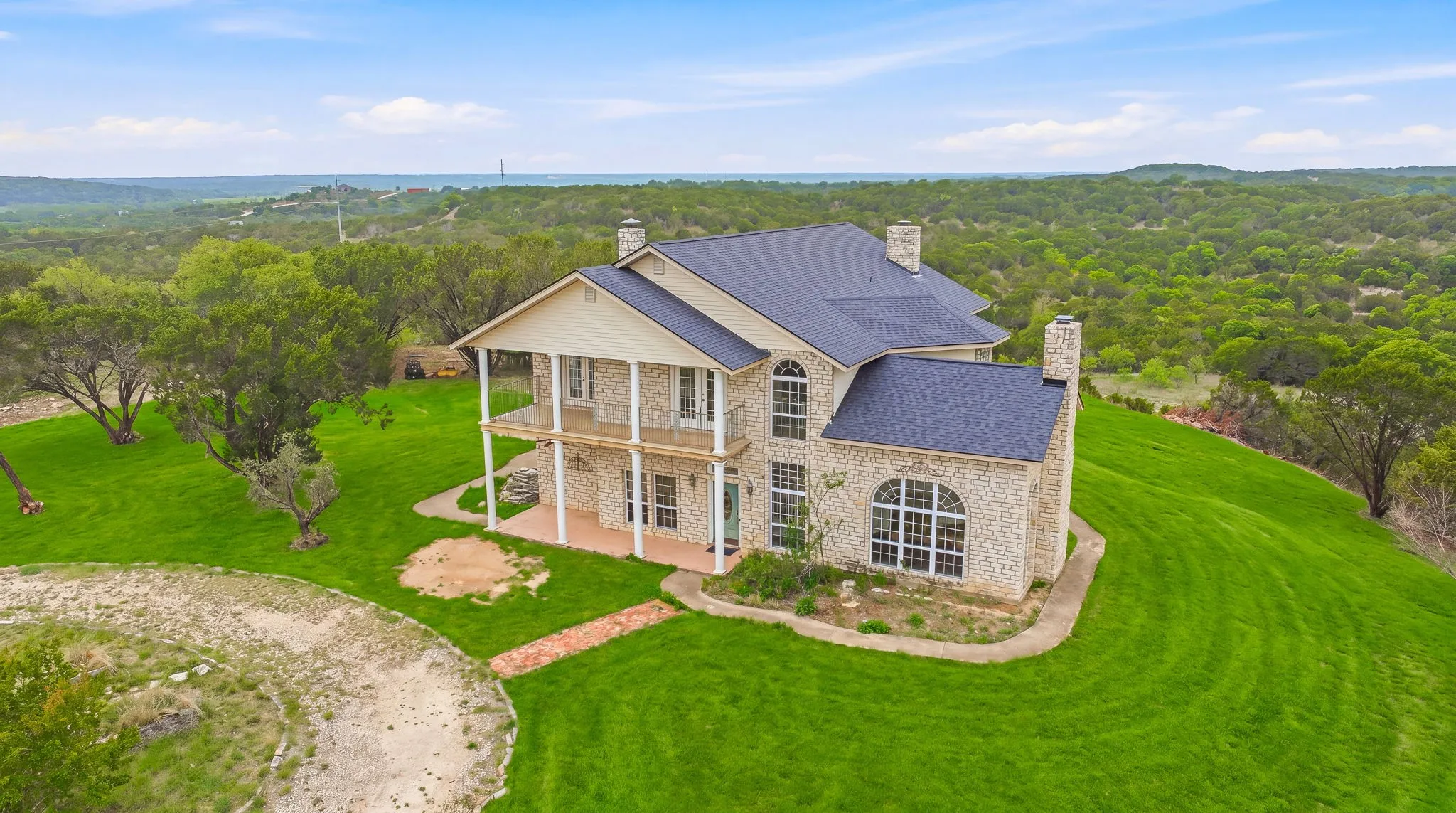 Farm For Sale in Erath County , 14360 cr156, Bluff Dale, Texas 76433, 3 Bedroom, 5 Bathroom, 3 Garage spaces, 3,556 Sqft, built in 2001, mls#21244782, Real Estate Agent in Bluff Dale, Homes For Sale in Erath county, Homes For Sale in Bluff Dale, Realtor in Bluff Dale Texas, Real Estate Brokerage Independent Realty Texas, Luminita Cordes Realtor