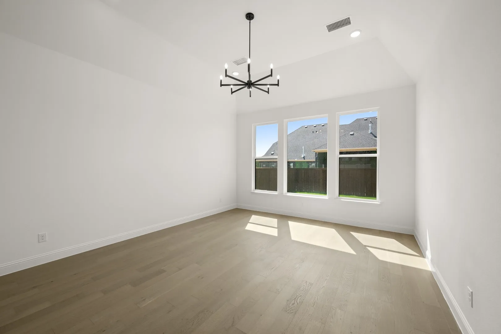 1833 Wheatgrass- Primary Suite-1