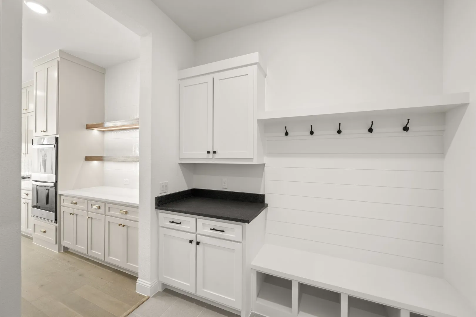 1833 Wheatgrass- Utility Room-2