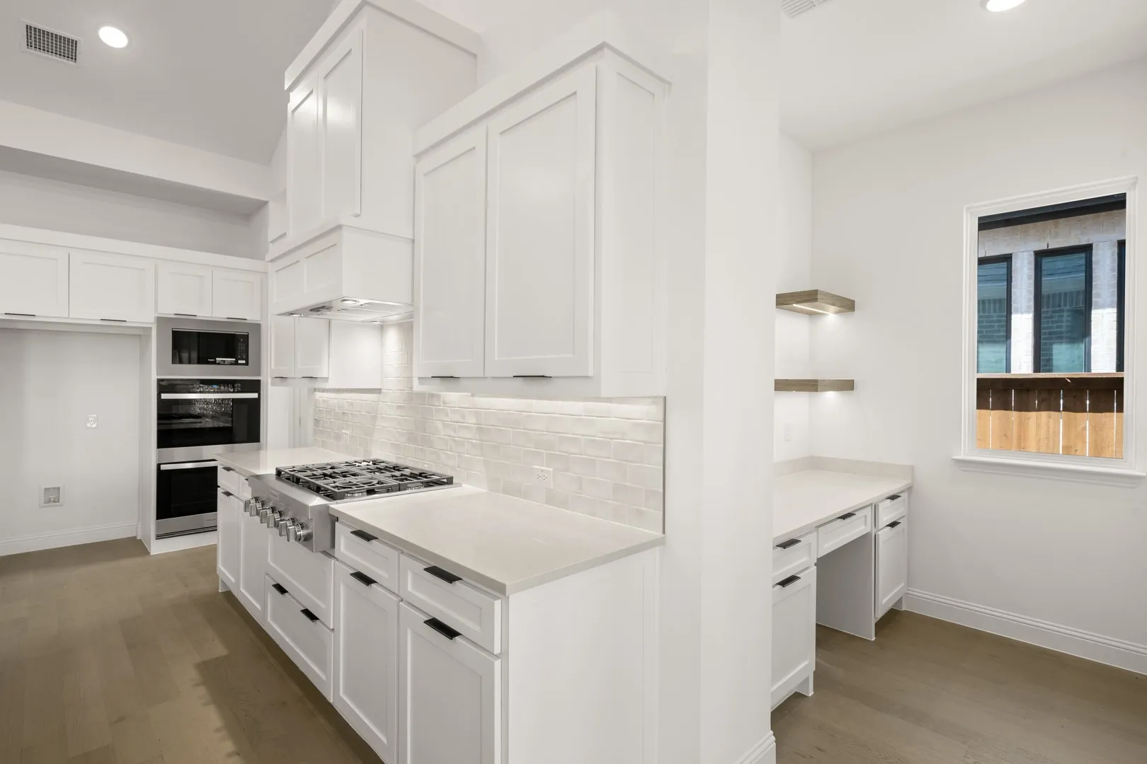 1820 Wheatgrass- Kitchen-4
