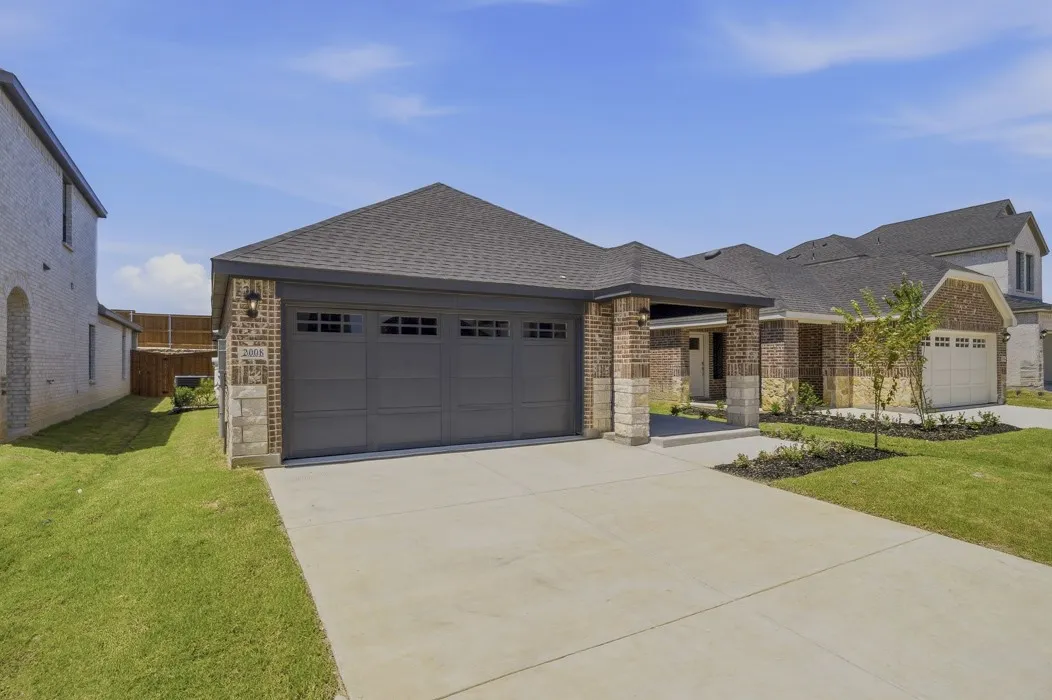 Single Family Residence For Sale in Collin County , 2005 Whispering Lane, Celina, Texas 75009, 3 Bedroom, 2 Bathroom, 2 Garage spaces, 1,335 Sqft, built in 2026, New Construction - Incomplete, mls#21244924, Real Estate Agent in Celina, Homes For Sale in Collin county, Homes For Sale in Celina, Realtor in Celina Texas, Real Estate Brokerage Independent Realty Texas, Luminita Cordes Realtor