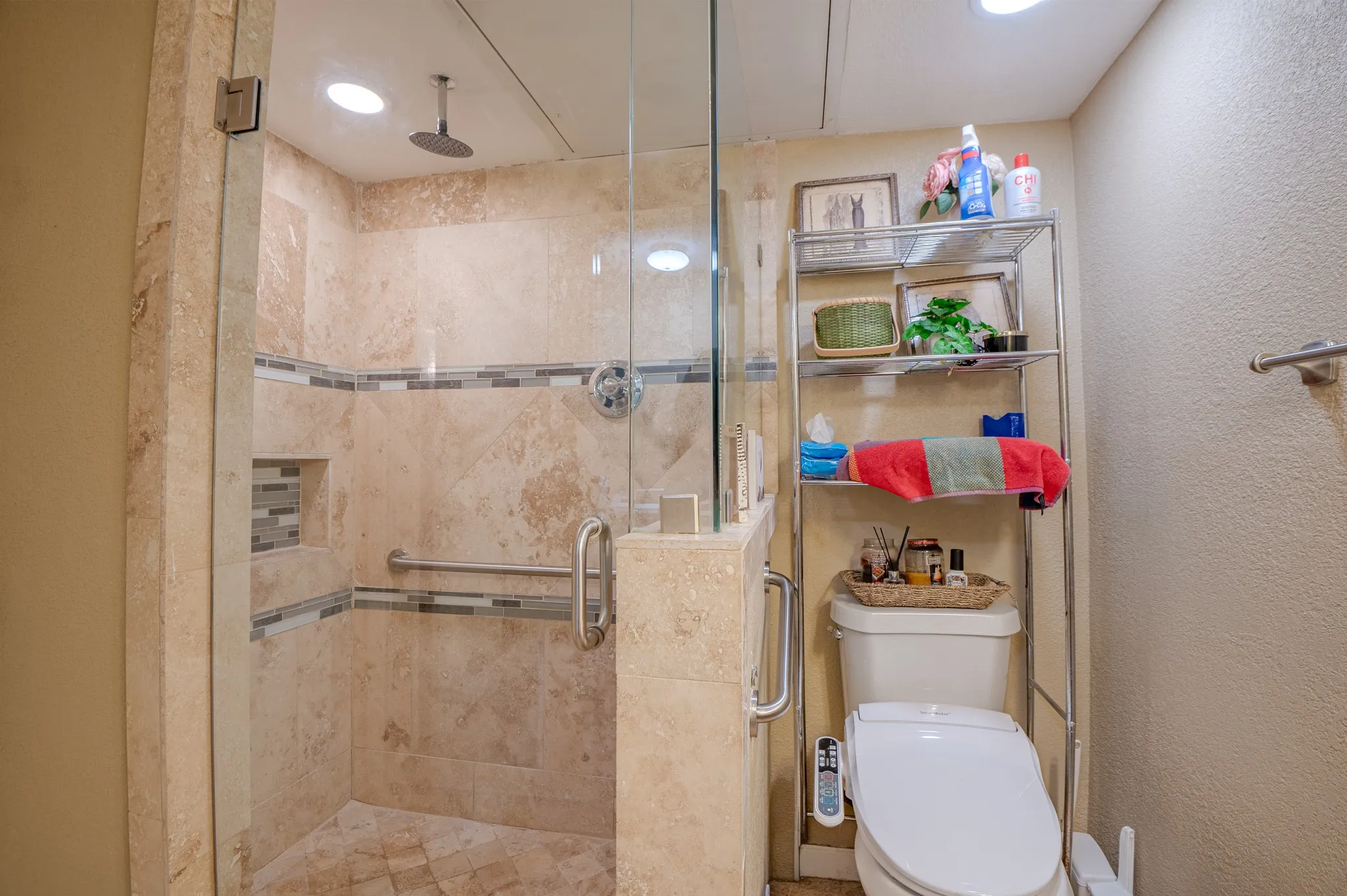 Single Family Residence For Sale in Denton County , 4220 Malone Avenue, The Colony, Texas 75056, 3 Bedroom, 2 Bathroom, 1 Garage spaces, 1,080 Sqft, built in 1984, mls#21242863, Real Estate Agent in The Colony, Homes For Sale in Denton county, Homes For Sale in The Colony, Realtor in The Colony Texas, Real Estate Brokerage Independent Realty Texas, Luminita Cordes Realtor