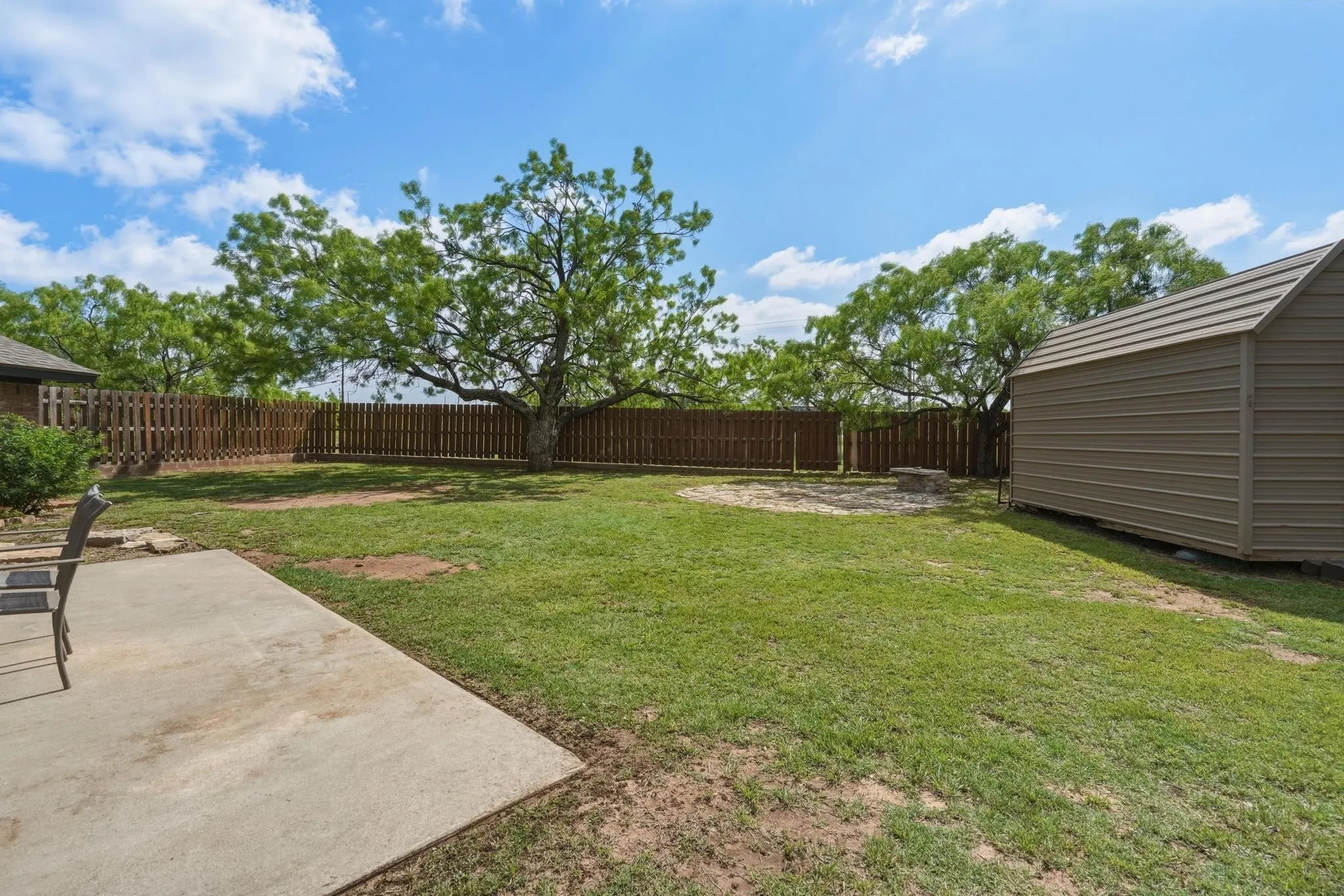 Single Family Residence For Sale in Taylor County , 1501 Edgewater Road, Abilene, Texas 79602, 3 Bedroom, 2 Bathroom, Garage spaces, 2,055 Sqft, built in 1981, mls#21244783, Real Estate Agent in Abilene, Homes For Sale in Taylor county, Homes For Sale in Abilene, Realtor in Abilene Texas, Real Estate Brokerage Independent Realty Texas, Luminita Cordes Realtor