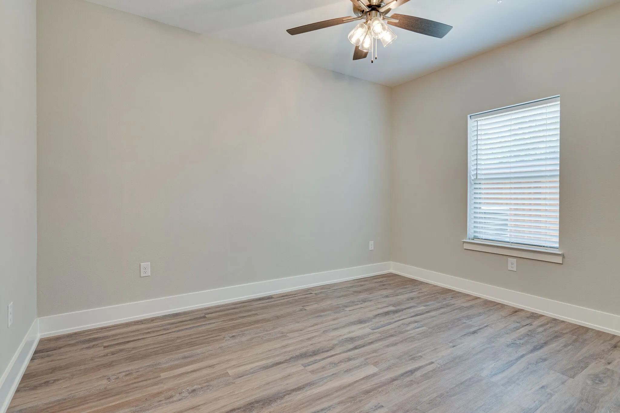 Apartment For Rent in Denton County , 115 W Jones 102, Krum, Texas 76249, 2 Bedrooms, 2 Bathrooms, Garage spaces, 968 Sqft, built in 2023, New Construction - Complete, Price $1,450, mls#21242898, Real Estate Agent in Krum, Homes For Rent in Denton county, Homes For Rent in Krum, Realtor in Krum Texas, Real Estate Brokerage Independent Realty Texas, Luminita Cordes Realtor