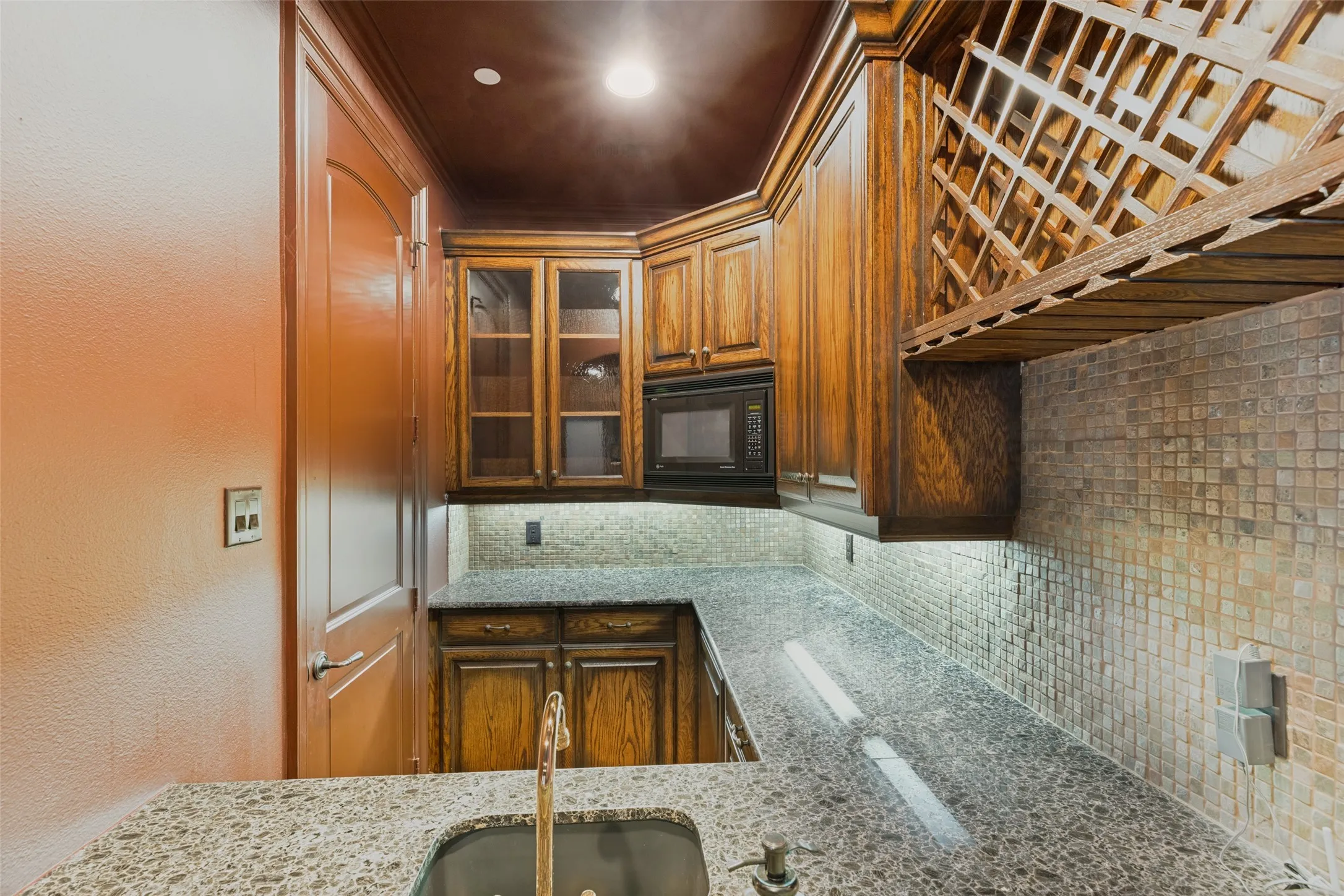 Walk in Wet Bar
