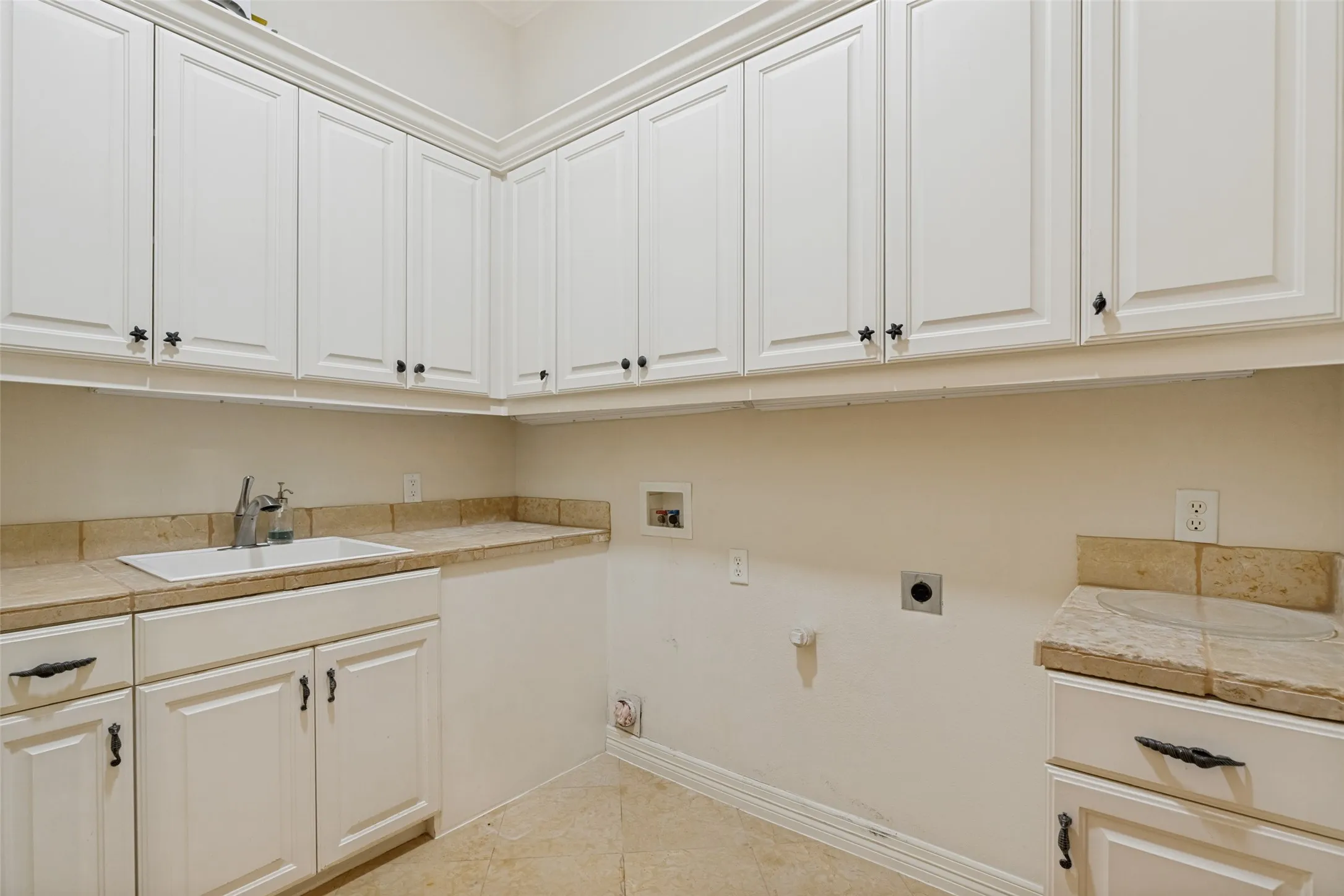 Single Family Residence For Sale in Collin County , 5149 Brandywine Lane, Frisco, Texas 75034, 5 Bedroom, 6 Bathroom, 4 Garage spaces, 7,619 Sqft, built in 2001, Preowned, mls#21241862, Real Estate Agent in Frisco, Homes For Sale in Collin county, Homes For Sale in Frisco, Realtor in Frisco Texas, Real Estate Brokerage Independent Realty Texas, Luminita Cordes Realtor