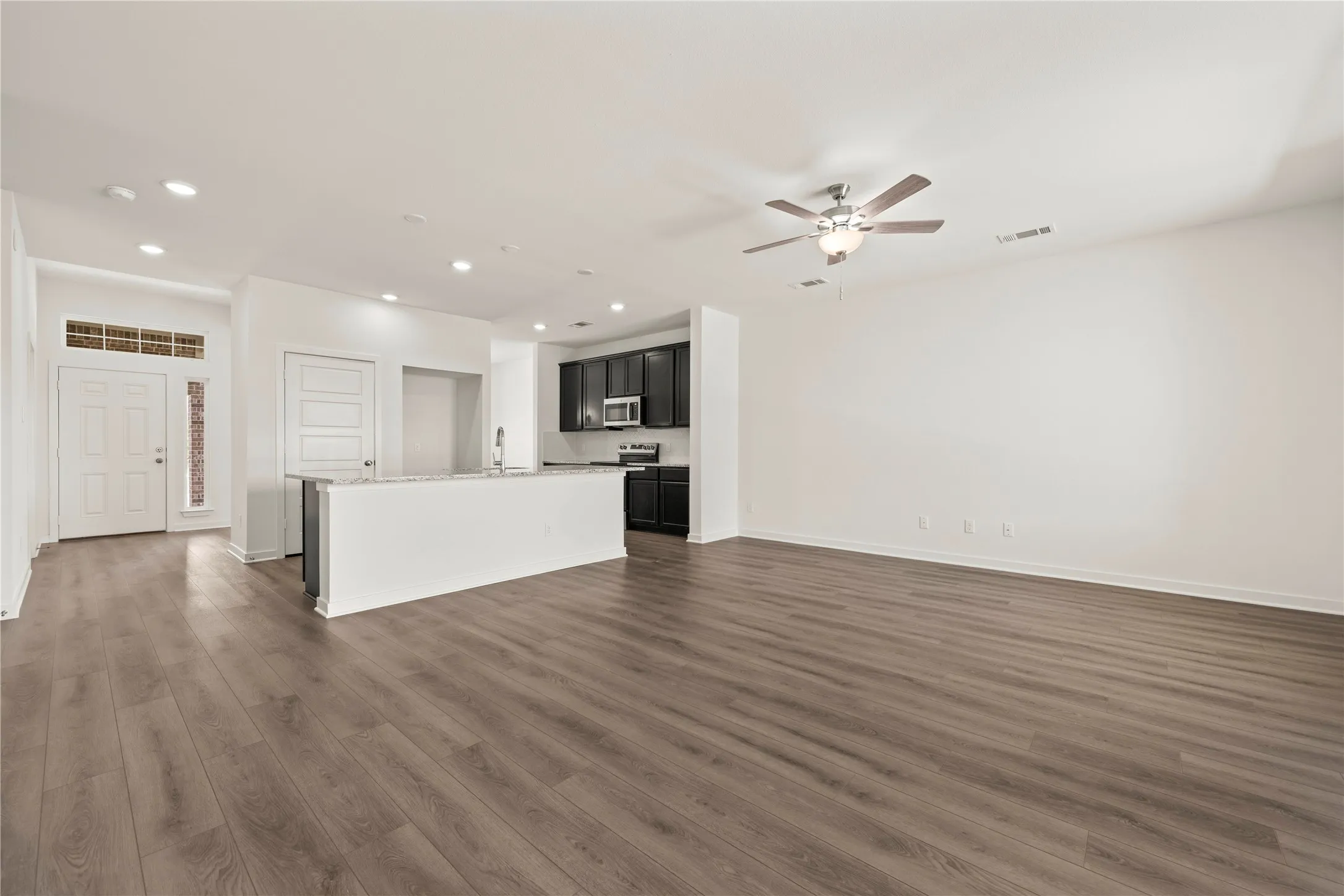 Single Family Residence For Sale in Mc Lennan County , 10120 Bethlehem Court, Waco, Texas 76708, 3 Bedroom, 2 Bathroom, 2 Garage spaces, 1,620 Sqft, built in 2026, mls#21245001, Real Estate Agent in Waco, Homes For Sale in Mc Lennan county, Homes For Sale in Waco, Realtor in Waco Texas, Real Estate Brokerage Independent Realty Texas, Luminita Cordes Realtor