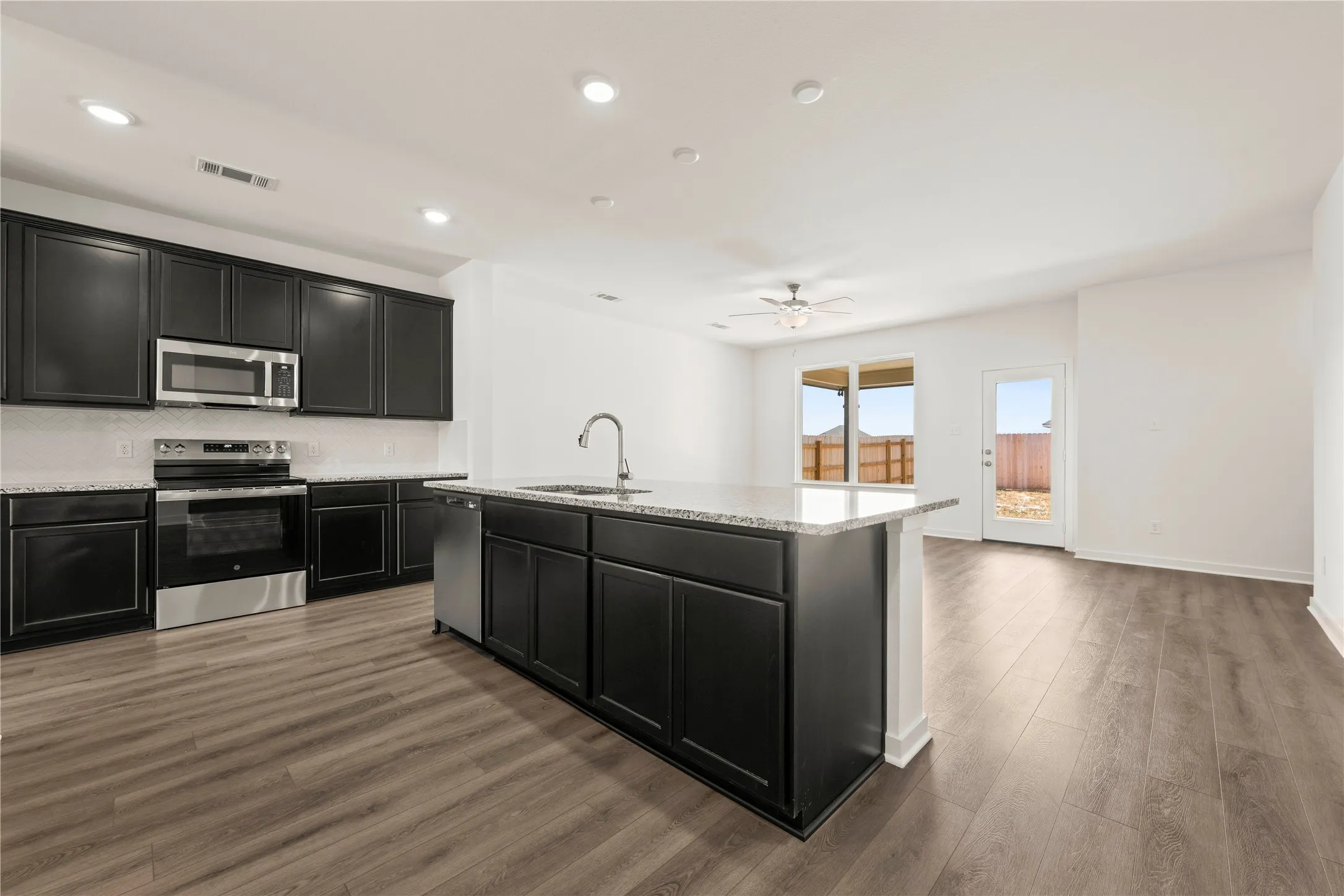 Single Family Residence For Sale in Mc Lennan County , 10120 Bethlehem Court, Waco, Texas 76708, 3 Bedroom, 2 Bathroom, 2 Garage spaces, 1,620 Sqft, built in 2026, mls#21245001, Real Estate Agent in Waco, Homes For Sale in Mc Lennan county, Homes For Sale in Waco, Realtor in Waco Texas, Real Estate Brokerage Independent Realty Texas, Luminita Cordes Realtor