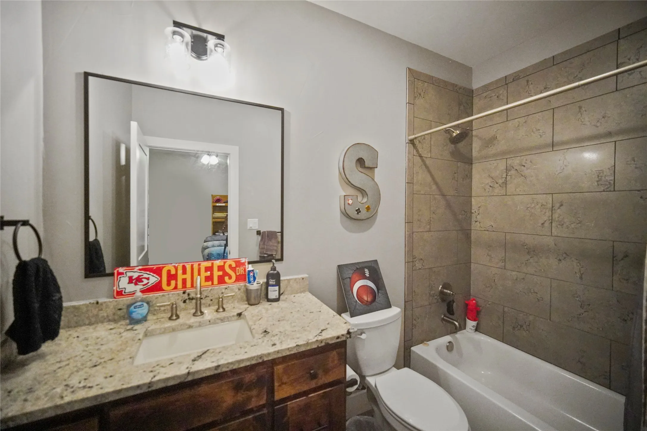 Single Family Residence For Sale in Jack County , 1201 Synterra Estates Loop, Jacksboro, Texas 76458, 3 Bedroom, 4 Bathroom, 2 Garage spaces, 2,494 Sqft, built in 2022, New Construction - Complete, mls#21243370, Real Estate Agent in Jacksboro, Homes For Sale in Jack county, Homes For Sale in Jacksboro, Realtor in Jacksboro Texas, Real Estate Brokerage Independent Realty Texas, Luminita Cordes Realtor