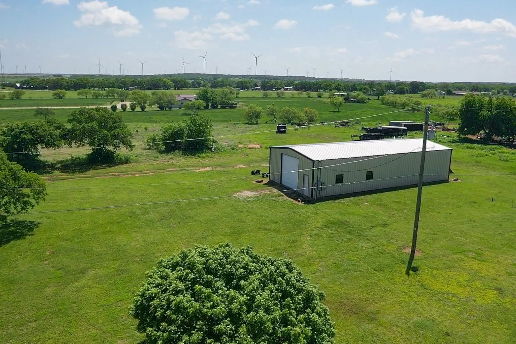 Single Family Residence For Sale in Jack County , 1201 Synterra Estates Loop, Jacksboro, Texas 76458, 3 Bedroom, 4 Bathroom, 2 Garage spaces, 2,494 Sqft, built in 2022, New Construction - Complete, mls#21243370, Real Estate Agent in Jacksboro, Homes For Sale in Jack county, Homes For Sale in Jacksboro, Realtor in Jacksboro Texas, Real Estate Brokerage Independent Realty Texas, Luminita Cordes Realtor
