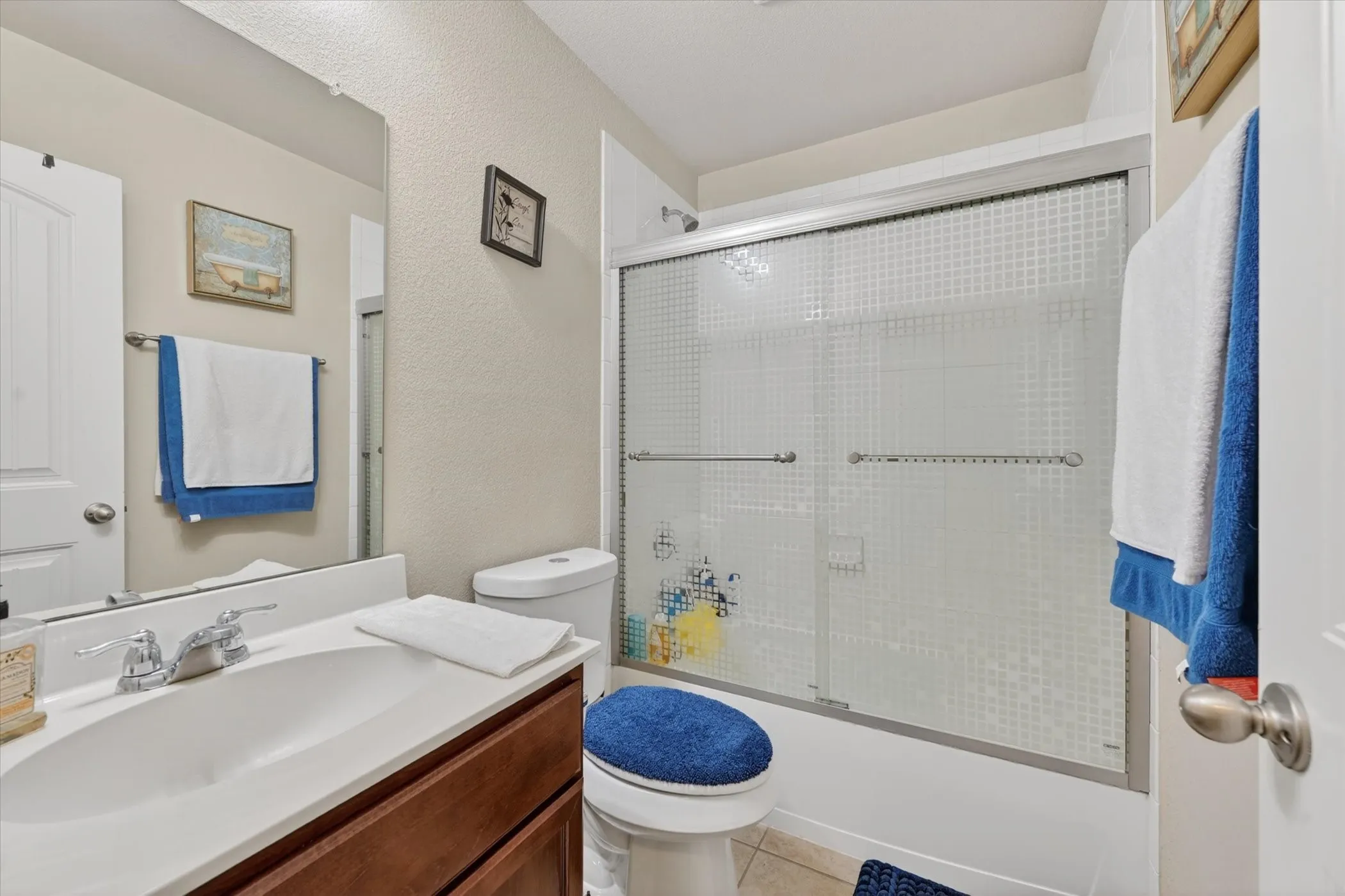 Single Family Residence For Sale in Kaufman County , 1420 Arabella Avenue, Forney, Texas 75126, 4 Bedroom, 2 Bathroom, 2 Garage spaces, 1,636 Sqft, built in 2016, mls#21243919, Real Estate Agent in Forney, Homes For Sale in Kaufman county, Homes For Sale in Forney, Realtor in Forney Texas, Real Estate Brokerage Independent Realty Texas, Luminita Cordes Realtor