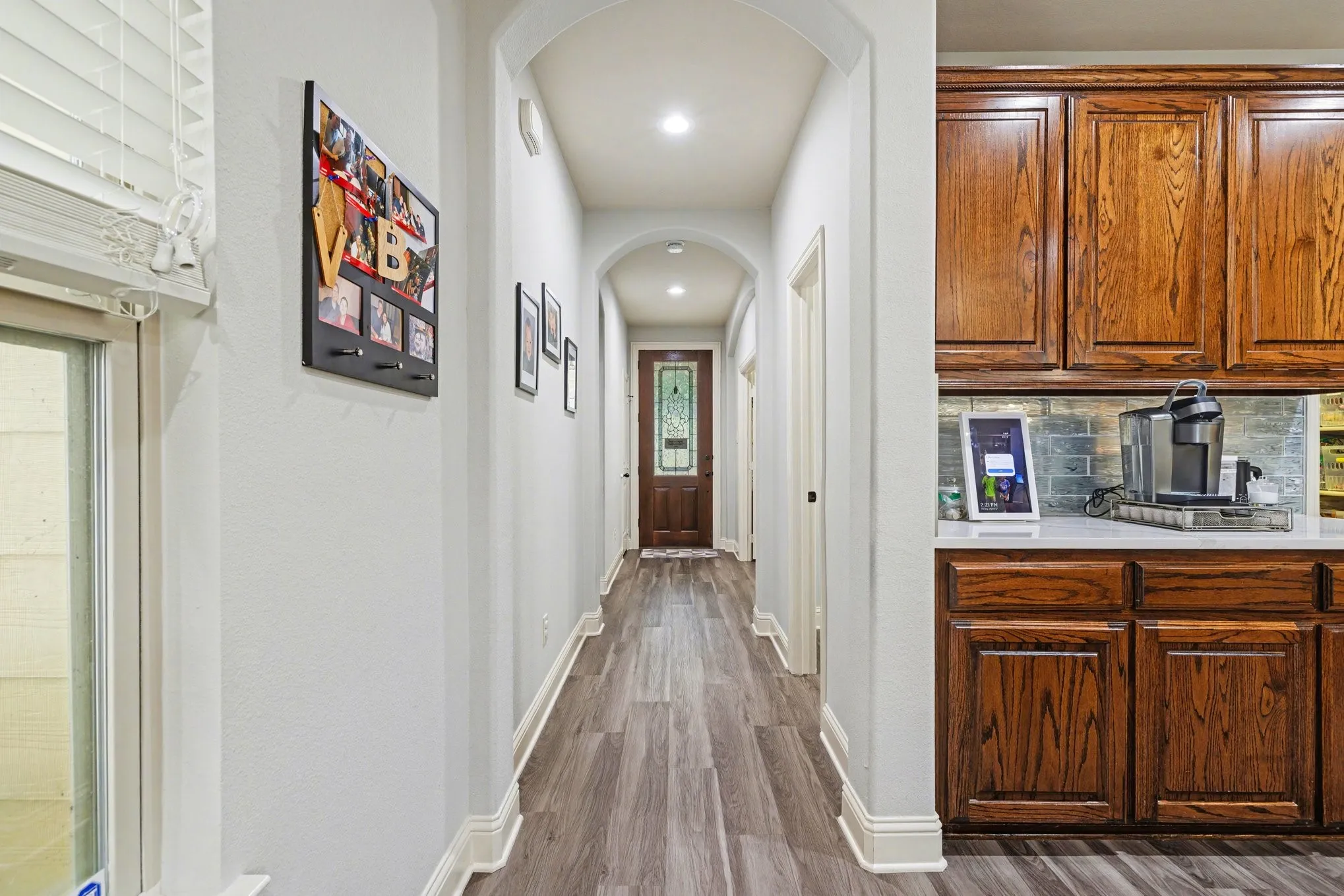 Single Family Residence For Sale in Denton County , 1229 Hayden Lane, Savannah, Texas 76227, 5 Bedroom, 3 Bathroom, 2 Garage spaces, 2,718 Sqft, built in 2011, Preowned, mls#21244744, Real Estate Agent in Savannah, Homes For Sale in Denton county, Homes For Sale in Savannah, Realtor in Savannah Texas, Real Estate Brokerage Independent Realty Texas, Luminita Cordes Realtor