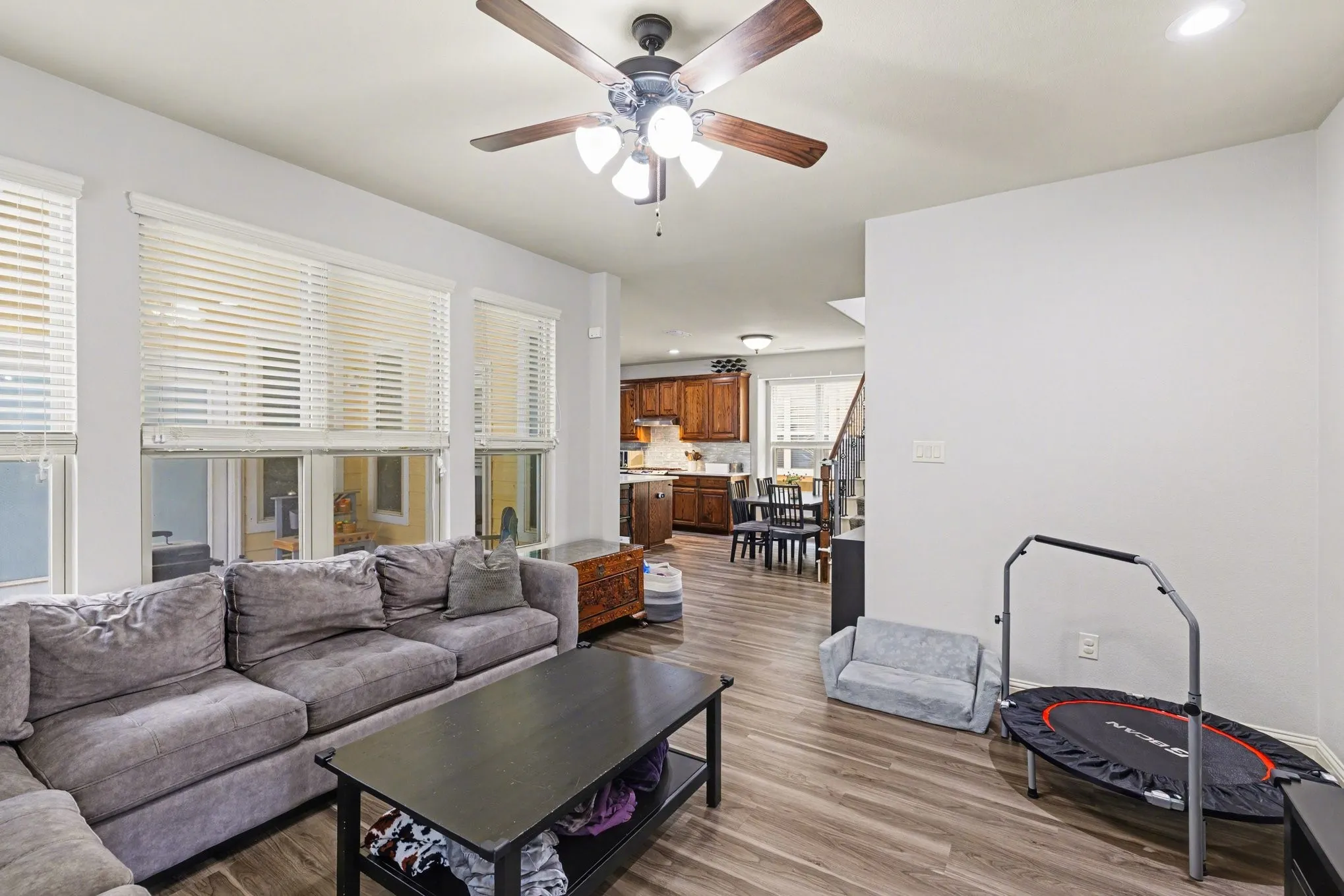 Single Family Residence For Sale in Denton County , 1229 Hayden Lane, Savannah, Texas 76227, 5 Bedroom, 3 Bathroom, 2 Garage spaces, 2,718 Sqft, built in 2011, Preowned, mls#21244744, Real Estate Agent in Savannah, Homes For Sale in Denton county, Homes For Sale in Savannah, Realtor in Savannah Texas, Real Estate Brokerage Independent Realty Texas, Luminita Cordes Realtor
