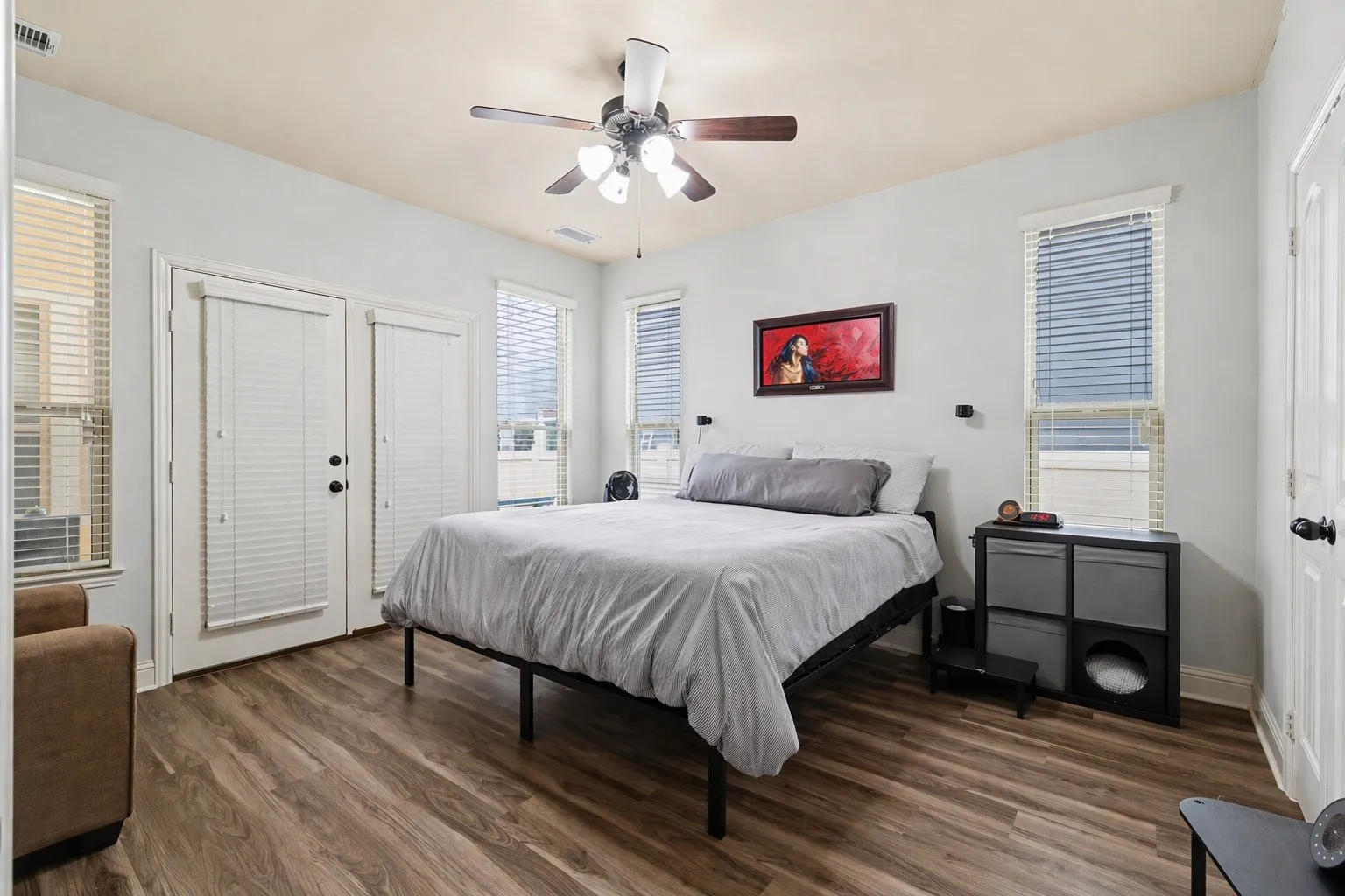 Single Family Residence For Sale in Denton County , 1229 Hayden Lane, Savannah, Texas 76227, 5 Bedroom, 3 Bathroom, 2 Garage spaces, 2,718 Sqft, built in 2011, Preowned, mls#21244744, Real Estate Agent in Savannah, Homes For Sale in Denton county, Homes For Sale in Savannah, Realtor in Savannah Texas, Real Estate Brokerage Independent Realty Texas, Luminita Cordes Realtor