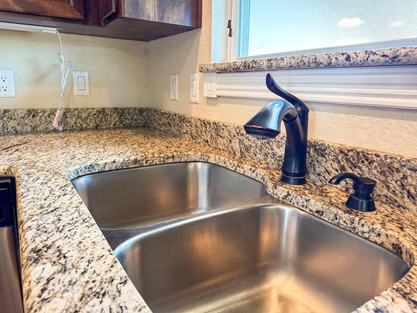 Farm For Sale in Coryell County , 601 County Road 60, Gatesville, Texas 76528, 1 Bedroom, 1 Bathroom, Garage spaces, 512 Sqft, built in 2015, Preowned, mls#21245044, Real Estate Agent in Gatesville, Homes For Sale in Coryell county, Homes For Sale in Gatesville, Realtor in Gatesville Texas, Real Estate Brokerage Independent Realty Texas, Luminita Cordes Realtor