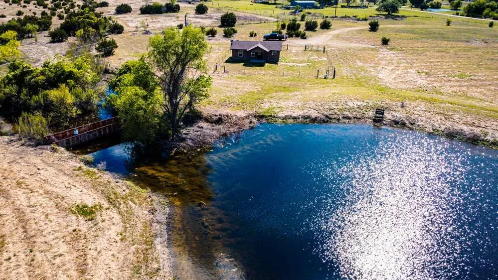 Farm For Sale in Coryell County , 601 County Road 60, Gatesville, Texas 76528, 1 Bedroom, 1 Bathroom, Garage spaces, 512 Sqft, built in 2015, Preowned, mls#21245044, Real Estate Agent in Gatesville, Homes For Sale in Coryell county, Homes For Sale in Gatesville, Realtor in Gatesville Texas, Real Estate Brokerage Independent Realty Texas, Luminita Cordes Realtor