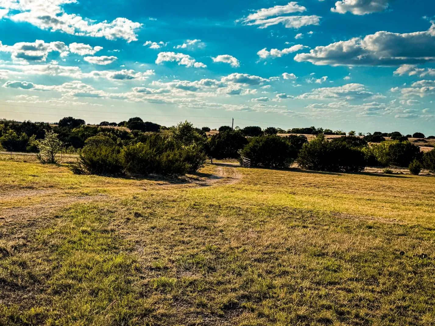 Farm For Sale in Coryell County , 601 County Road 60, Gatesville, Texas 76528, 1 Bedroom, 1 Bathroom, Garage spaces, 512 Sqft, built in 2015, Preowned, mls#21245044, Real Estate Agent in Gatesville, Homes For Sale in Coryell county, Homes For Sale in Gatesville, Realtor in Gatesville Texas, Real Estate Brokerage Independent Realty Texas, Luminita Cordes Realtor