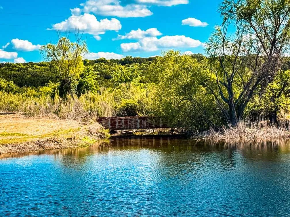 Farm For Sale in Coryell County , 601 County Road 60, Gatesville, Texas 76528, 1 Bedroom, 1 Bathroom, Garage spaces, 512 Sqft, built in 2015, Preowned, mls#21245044, Real Estate Agent in Gatesville, Homes For Sale in Coryell county, Homes For Sale in Gatesville, Realtor in Gatesville Texas, Real Estate Brokerage Independent Realty Texas, Luminita Cordes Realtor