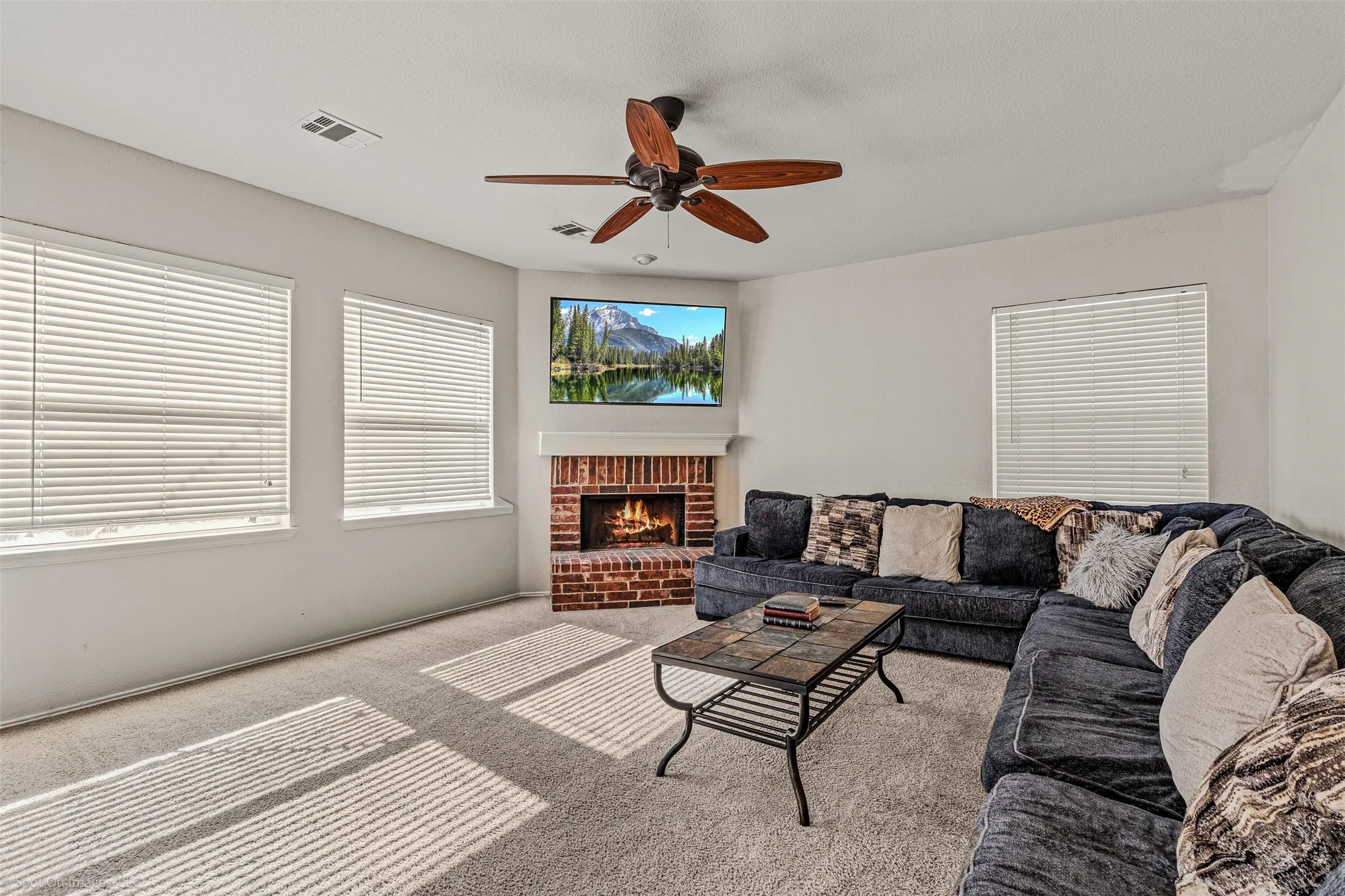 Single Family Residence For Sale in Kaufman County , 503 Pinto Lane, Forney, Texas 75126, 4 Bedrooms, 3 Bathrooms, 2 Garage spaces, 2,580 Sqft, built in 2002, Preowned, Price $374,000, mls#21245138, Real Estate Agent in Forney, Homes For Sale in Kaufman county, Homes For Sale in Forney, Realtor in Forney Texas, Real Estate Brokerage Independent Realty Texas, Luminita Cordes Realtor