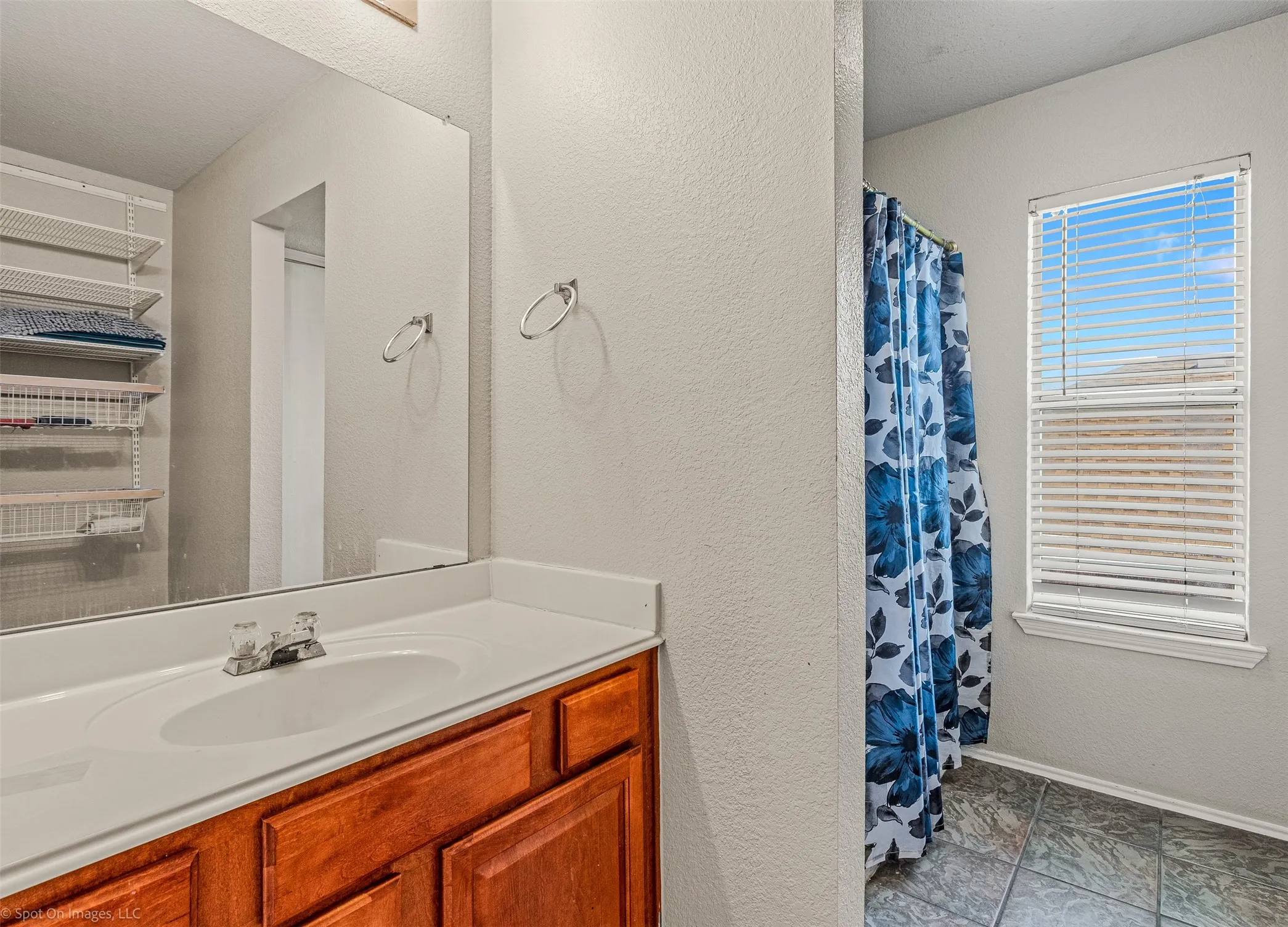 Single Family Residence For Sale in Kaufman County , 503 Pinto Lane, Forney, Texas 75126, 4 Bedrooms, 3 Bathrooms, 2 Garage spaces, 2,580 Sqft, built in 2002, Preowned, Price $374,000, mls#21245138, Real Estate Agent in Forney, Homes For Sale in Kaufman county, Homes For Sale in Forney, Realtor in Forney Texas, Real Estate Brokerage Independent Realty Texas, Luminita Cordes Realtor