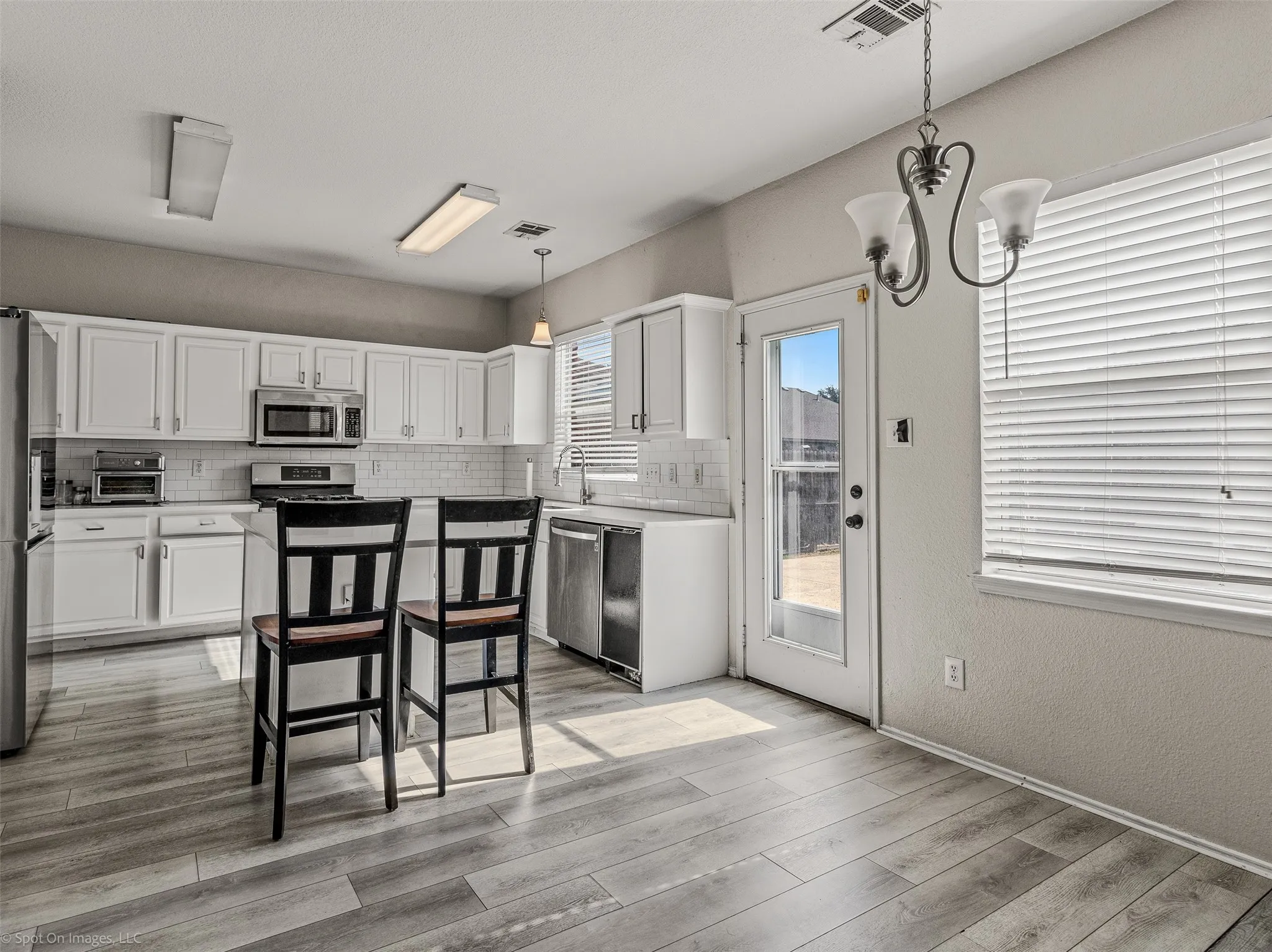 Single Family Residence For Sale in Kaufman County , 503 Pinto Lane, Forney, Texas 75126, 4 Bedrooms, 3 Bathrooms, 2 Garage spaces, 2,580 Sqft, built in 2002, Preowned, Price $374,000, mls#21245138, Real Estate Agent in Forney, Homes For Sale in Kaufman county, Homes For Sale in Forney, Realtor in Forney Texas, Real Estate Brokerage Independent Realty Texas, Luminita Cordes Realtor