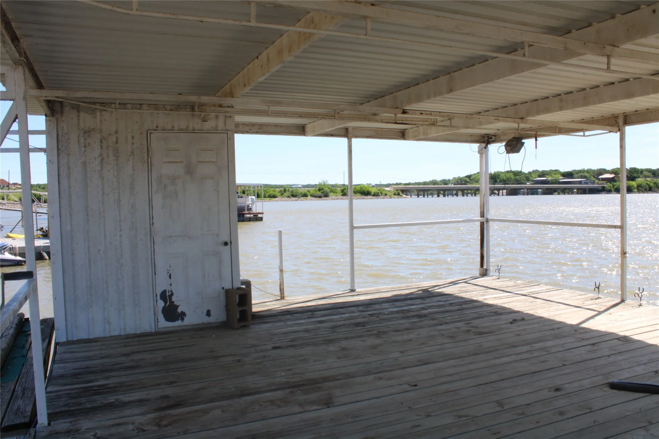 Single Family Residence For Sale in Brown County , 225 Avolyne Avenue, Brownwood, Texas 76801, 2 Bedroom, 3 Bathroom, Garage spaces, 1,432 Sqft, built in 0, mls#21244219, Real Estate Agent in Brownwood, Homes For Sale in Brown county, Homes For Sale in Brownwood, Realtor in Brownwood Texas, Real Estate Brokerage Independent Realty Texas, Luminita Cordes Realtor