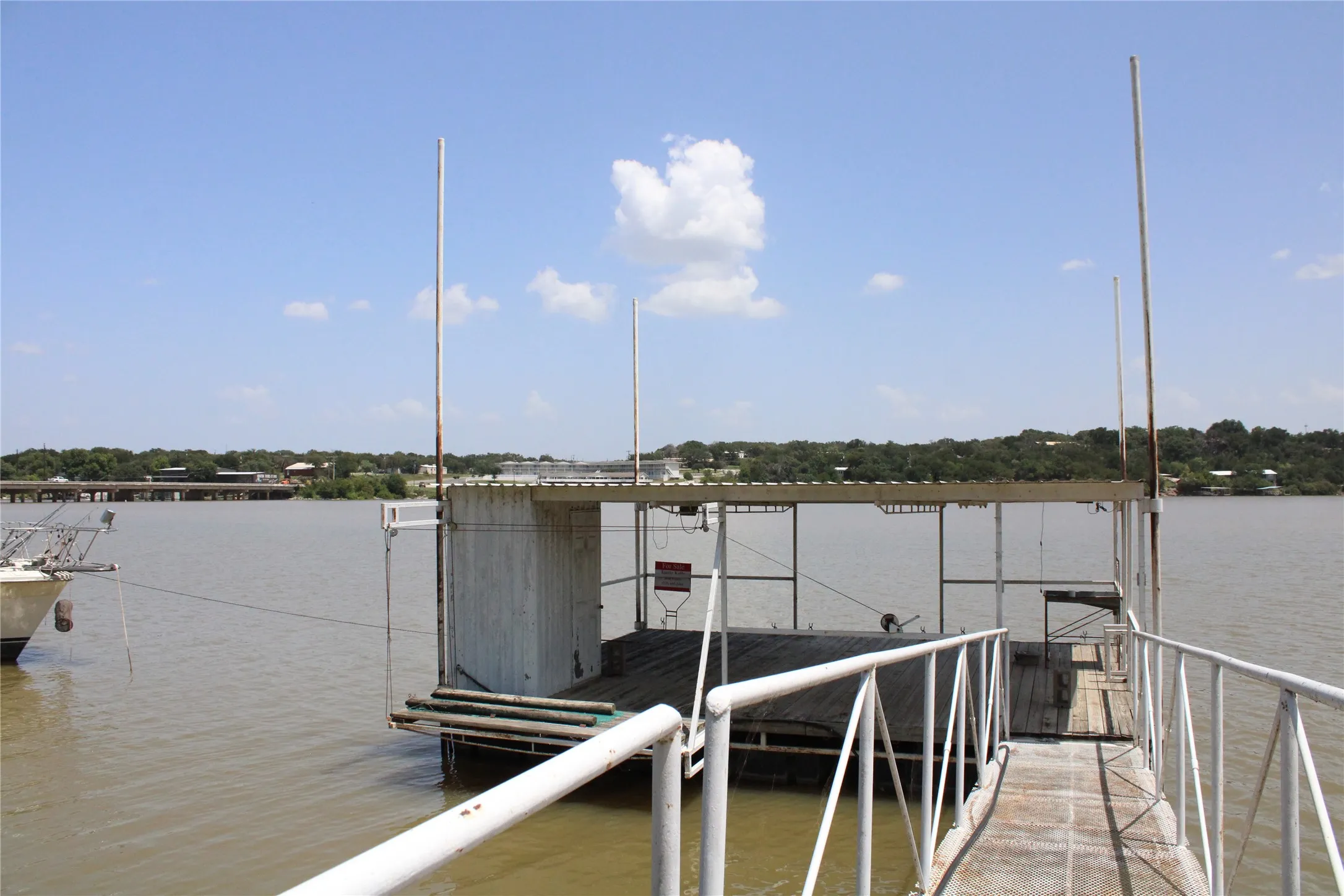 Single Family Residence For Sale in Brown County , 225 Avolyne Avenue, Brownwood, Texas 76801, 2 Bedroom, 3 Bathroom, Garage spaces, 1,432 Sqft, built in 0, mls#21244219, Real Estate Agent in Brownwood, Homes For Sale in Brown county, Homes For Sale in Brownwood, Realtor in Brownwood Texas, Real Estate Brokerage Independent Realty Texas, Luminita Cordes Realtor