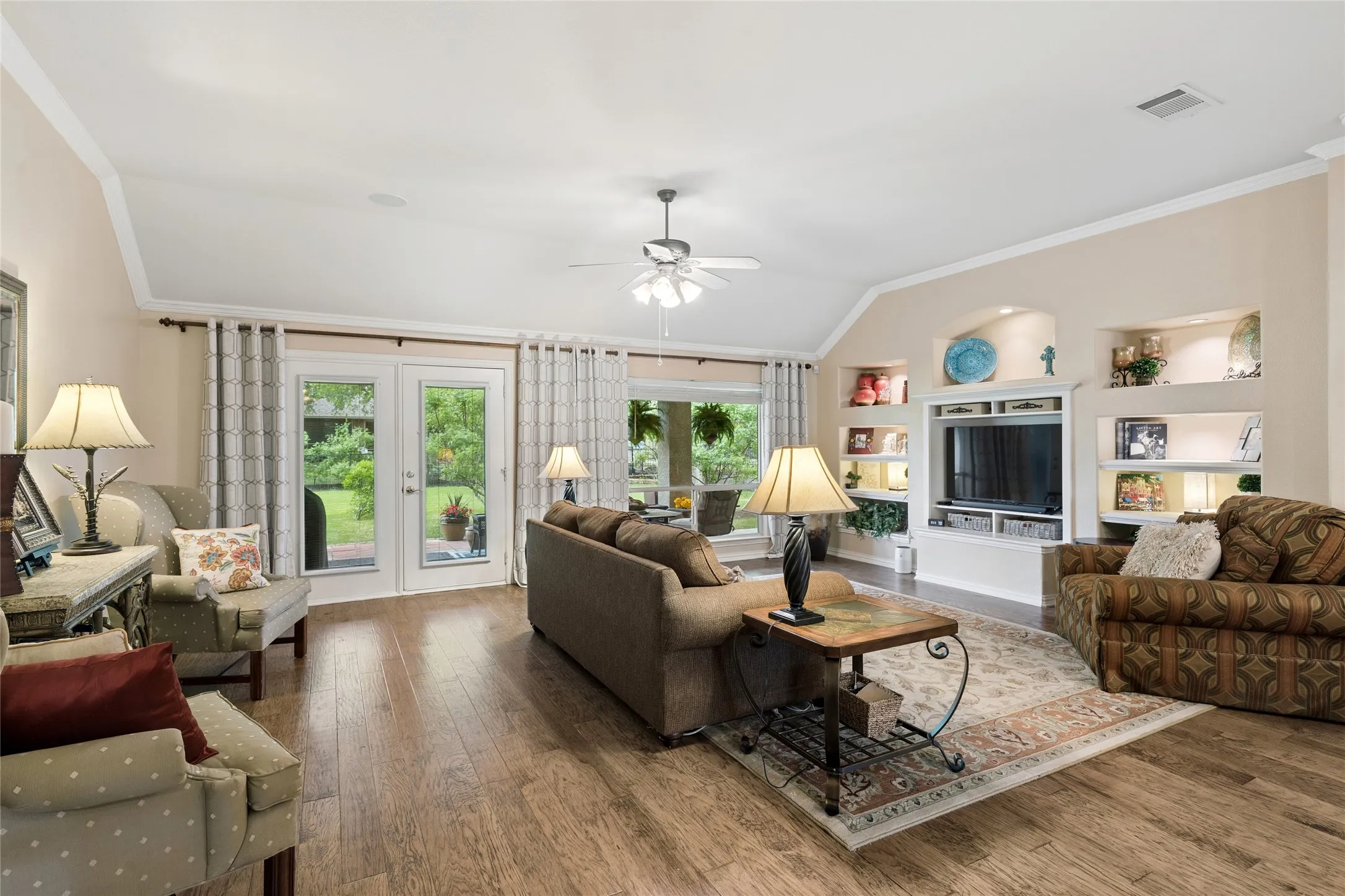Large open floor plan from foyer which could also support a dining room table for entertaining